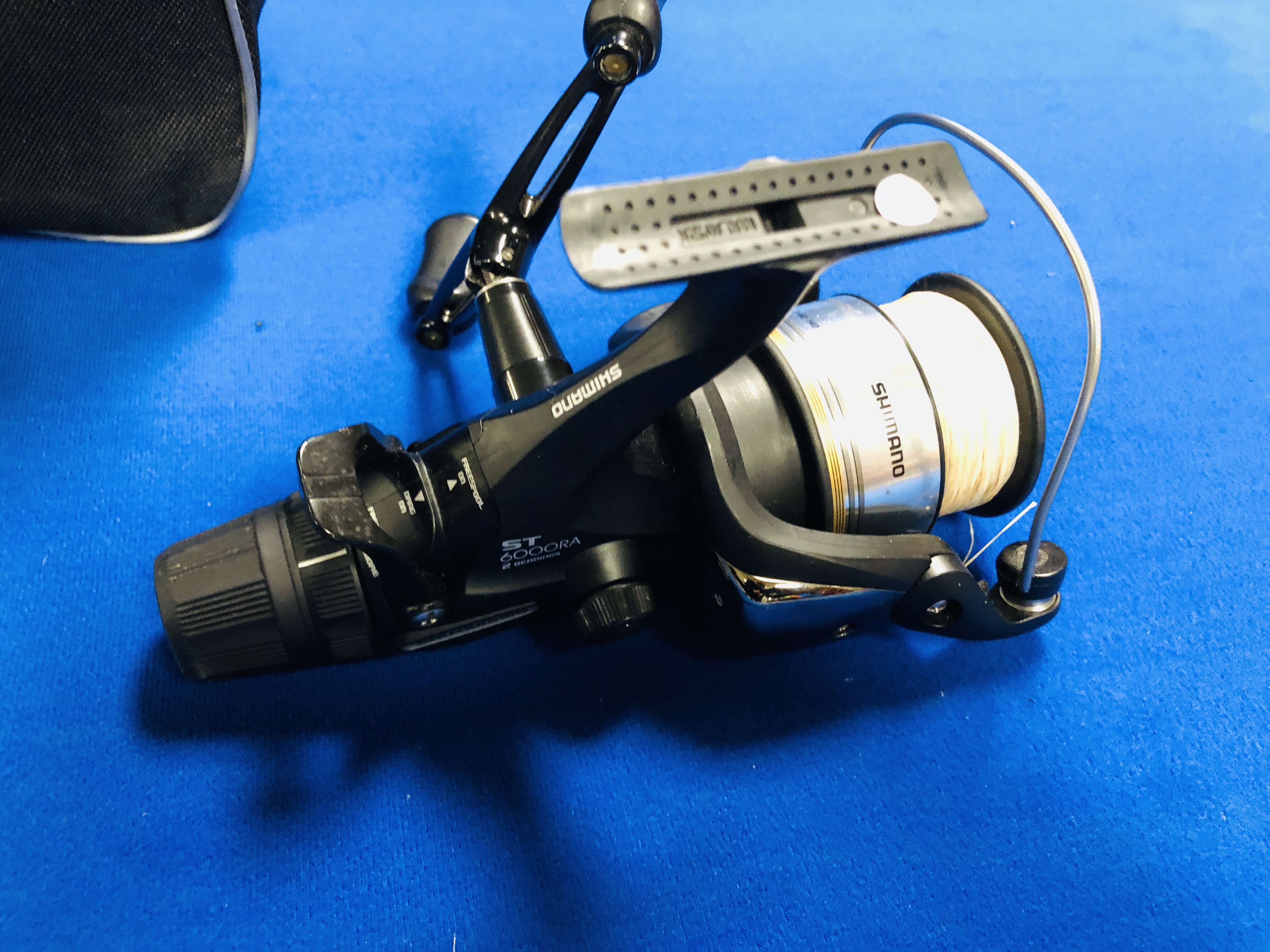 A BAIT RUNNER ST 6000 RA REEL WITH 2 SPARE SPOOLS AND BAG - Bild 4 aus 6