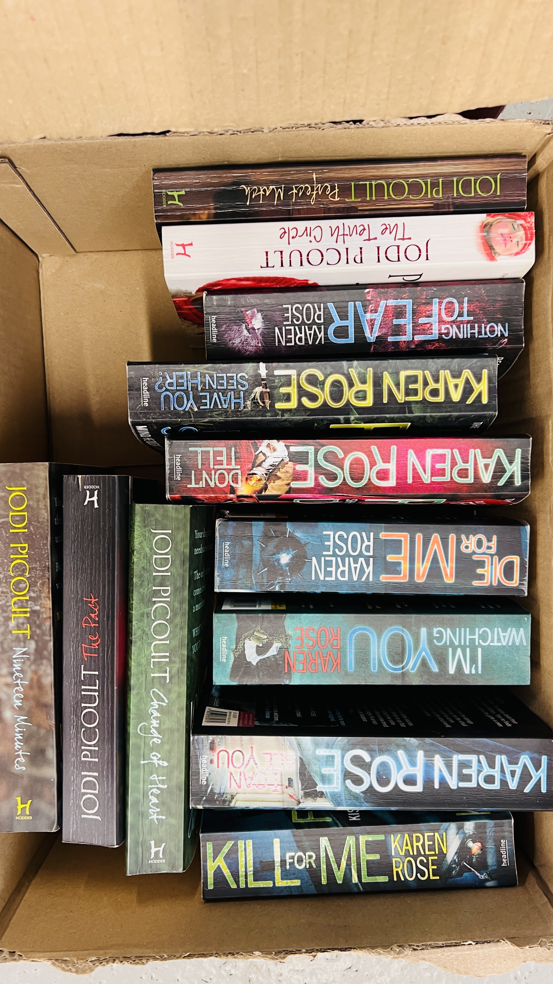 3 X BOXES OF ASSORTED PAPERBACK FICTION NOVELS TO INCLUDE MARTINA COLE, LESLEY PEARSE, - Image 2 of 5