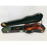 VINTAGE VIOLIN & TWO BOWS IN FITTED HARD CASE