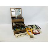 DESIGNER BRANDED JEWELLERY BOX AND CONTENTS AND TRAY OF ASSORTED VINTAGE JEWELLERY TO INCLUDE CAMEO
