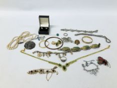 TRAY OF ASSORTED COSTUME JEWELLERY TO INCLUDE VINTAGE MARCASITE BROOCH,