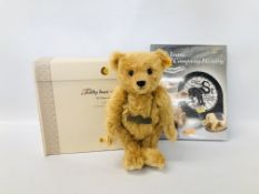 LIMITED EDITION 528 / 1800 "125 YEARS OF STEIFF" CINNAMON 25CM 660337 TEDDY BEAR WITH BOOK IN