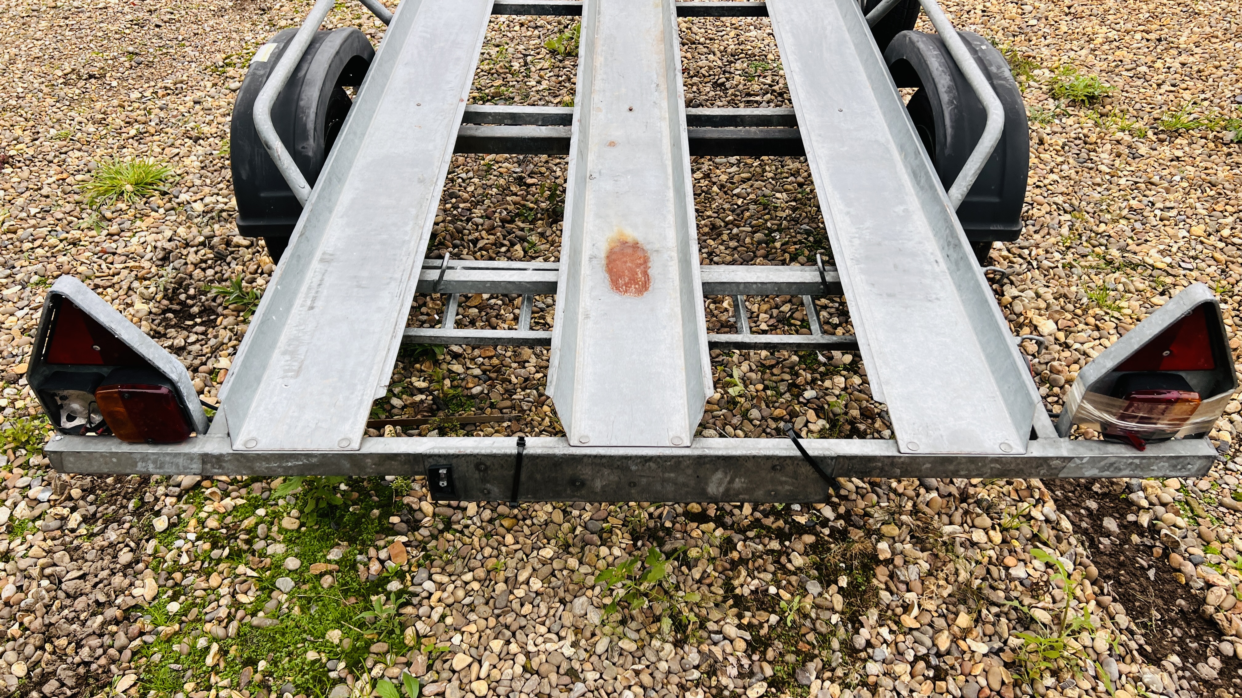 A METAFO GALVANISED MOTORCYCLE CAR TRAILER (THREE BIKE CAPACITY) - ROAD TYRES REQUIRE REPLACEMENT, - Image 6 of 13