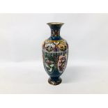 AN IMPRESSIVE EARLY C20TH ORIENTAL CLOISONNE VASE, DECORATED WITH DRAGON AND SUCH LIKE, H 37CM.