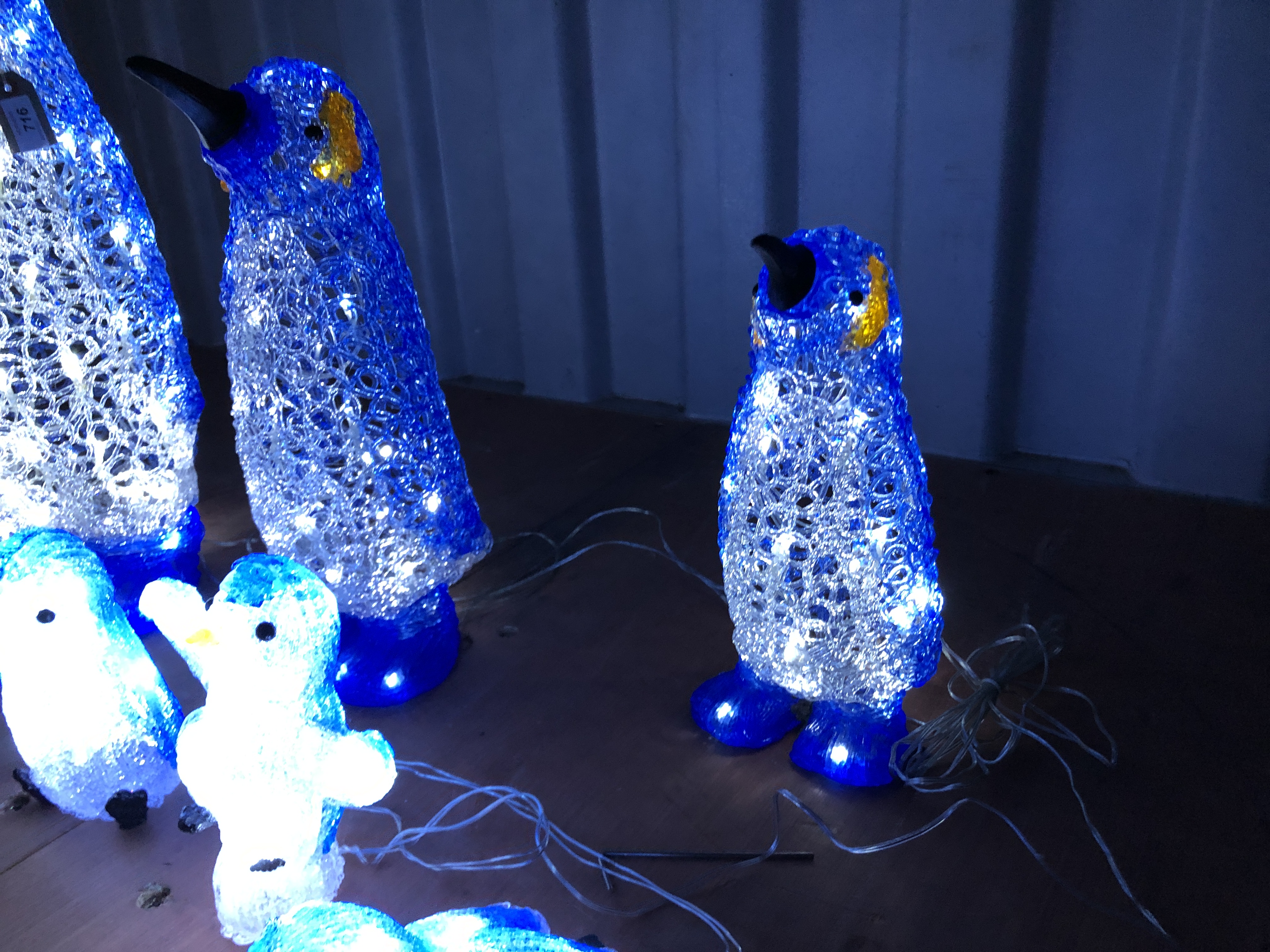 A GRADUATED SET OF THREE CHRISTMAS LED LIGHT UP PENGUINS (TALLEST 64CM. - Image 4 of 4