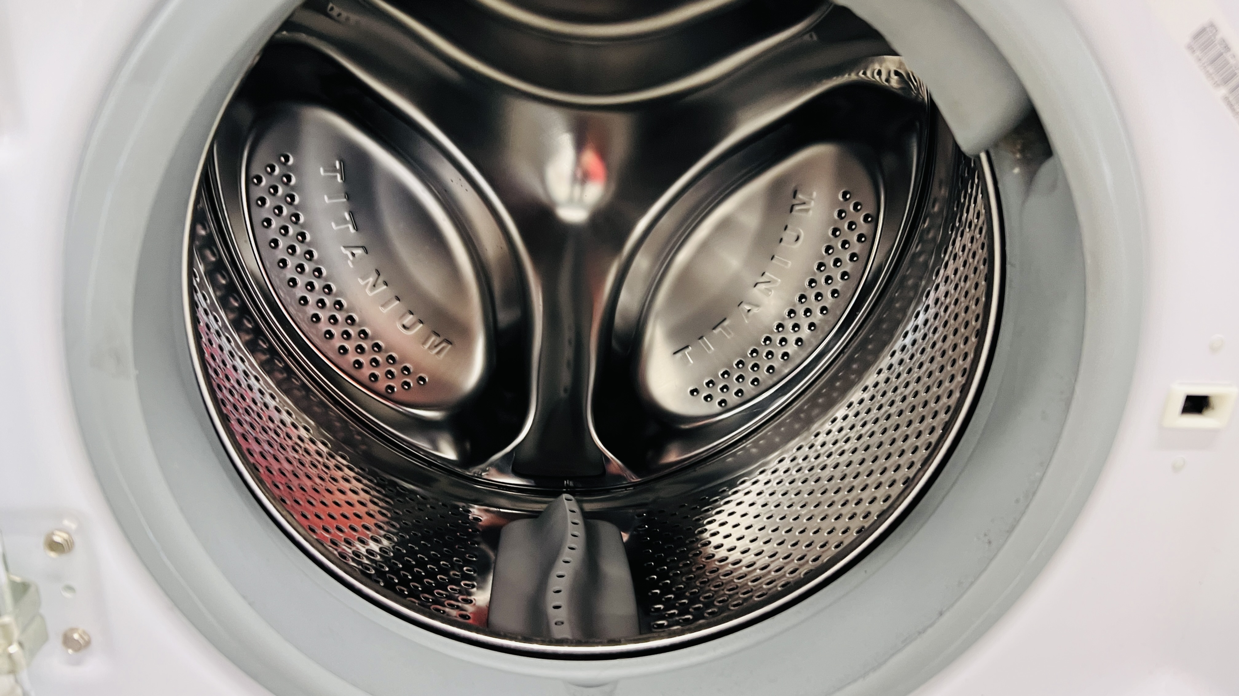 A HOTPOINT AQUARIUS 7KG WASHING MACHINE - SOLD AS SEEN. - Image 5 of 6