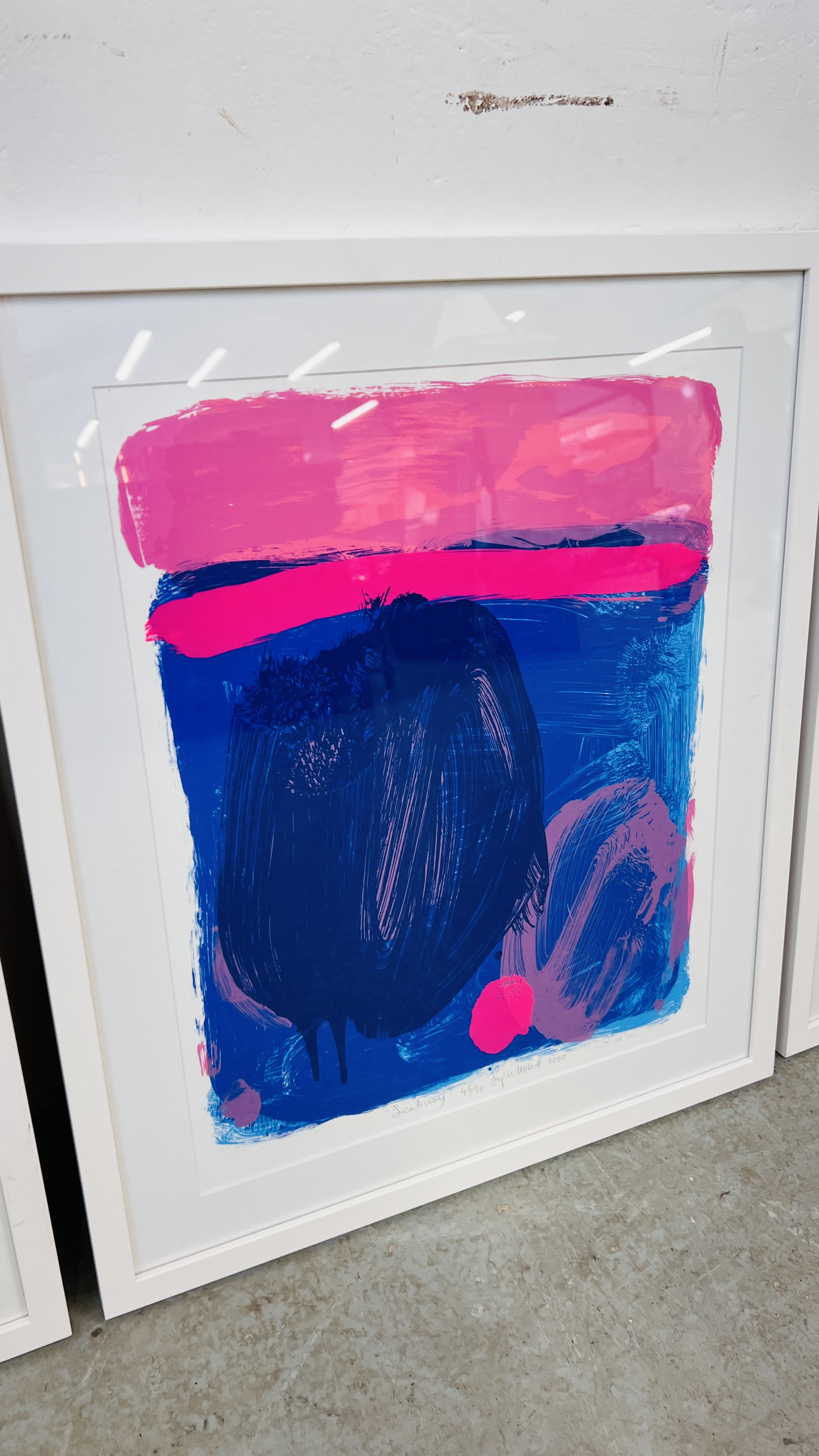 THREE LIMITED EDITION FRAMED MODERN ART / ABSTRACT PRINTS BEARING PENCIL SIGNATURE SOPHIE ABBOTT - Image 4 of 7