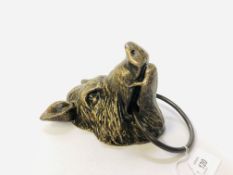 (R) BOAR HEAD WITH METAL RING