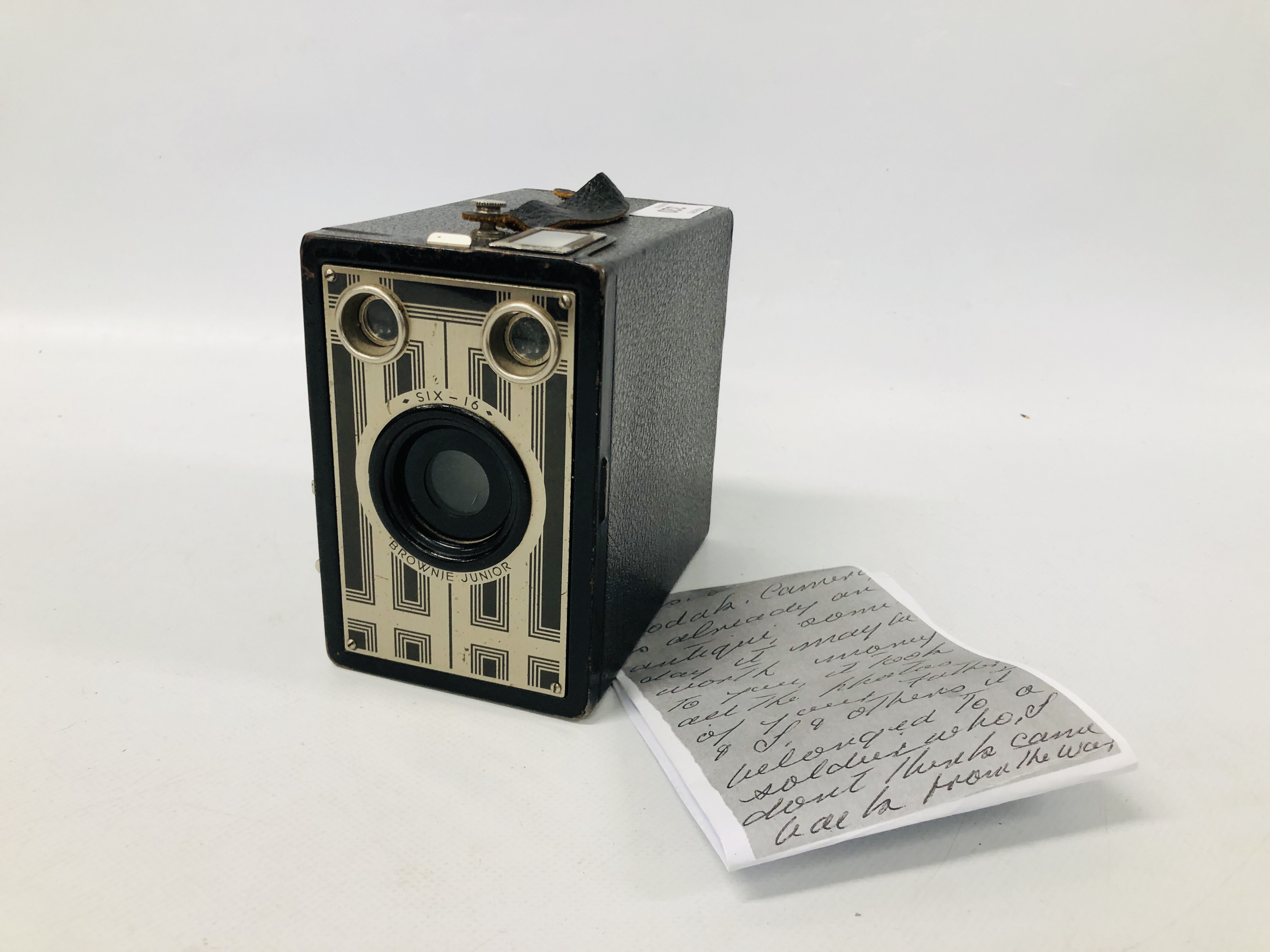 1930 BROWNIE JUNIOR SIX-16 CAMERA.