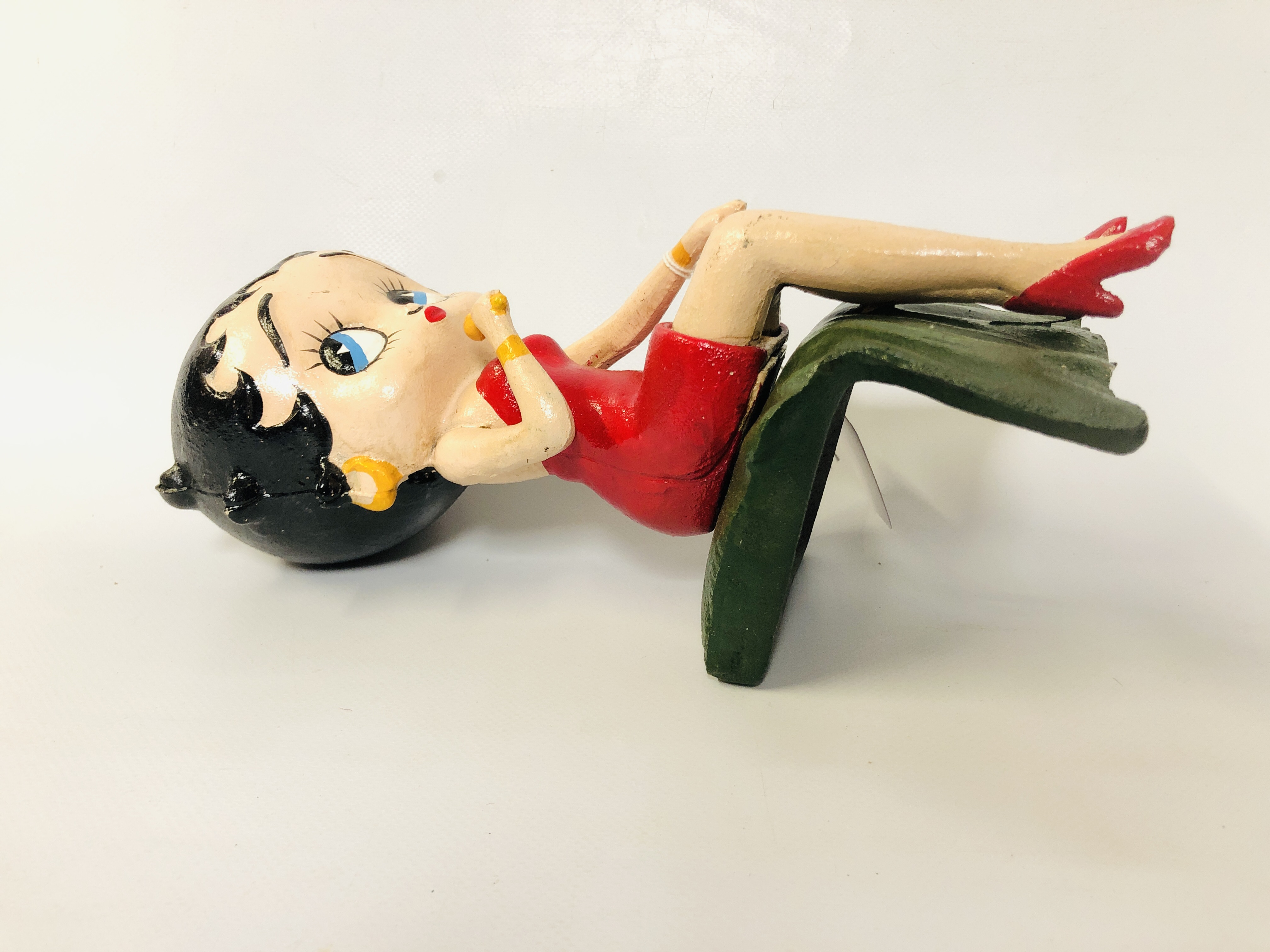 (R) KARAOKE BETTY BOOP FIGURE - Image 2 of 2