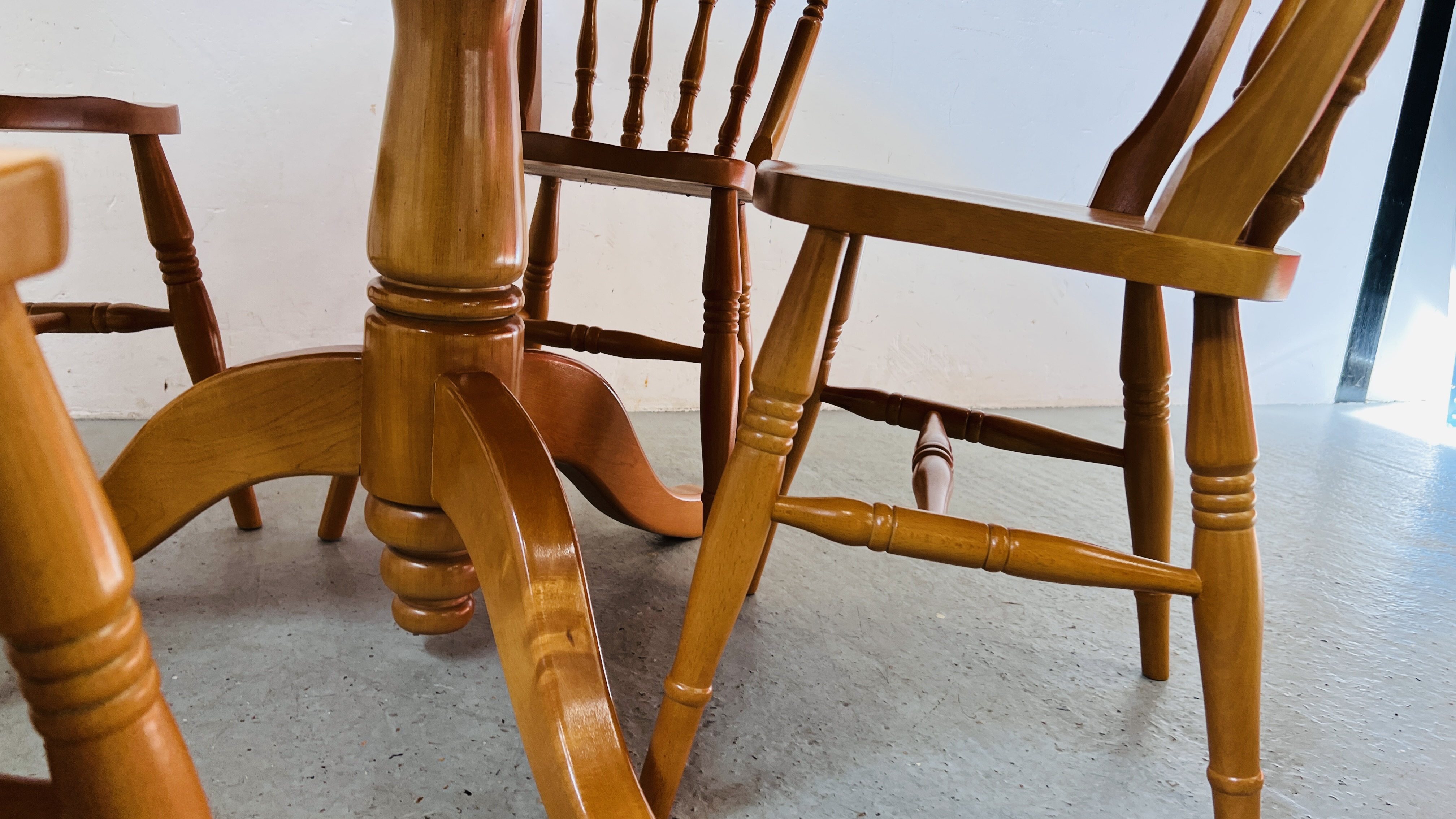 A SOLID MAPLE CIRCULAR TOPPED DINING TABLE ON PEDESTAL BASE ALONG WITH 4 BEACH CHAIRS IN CHERRY - Image 10 of 10