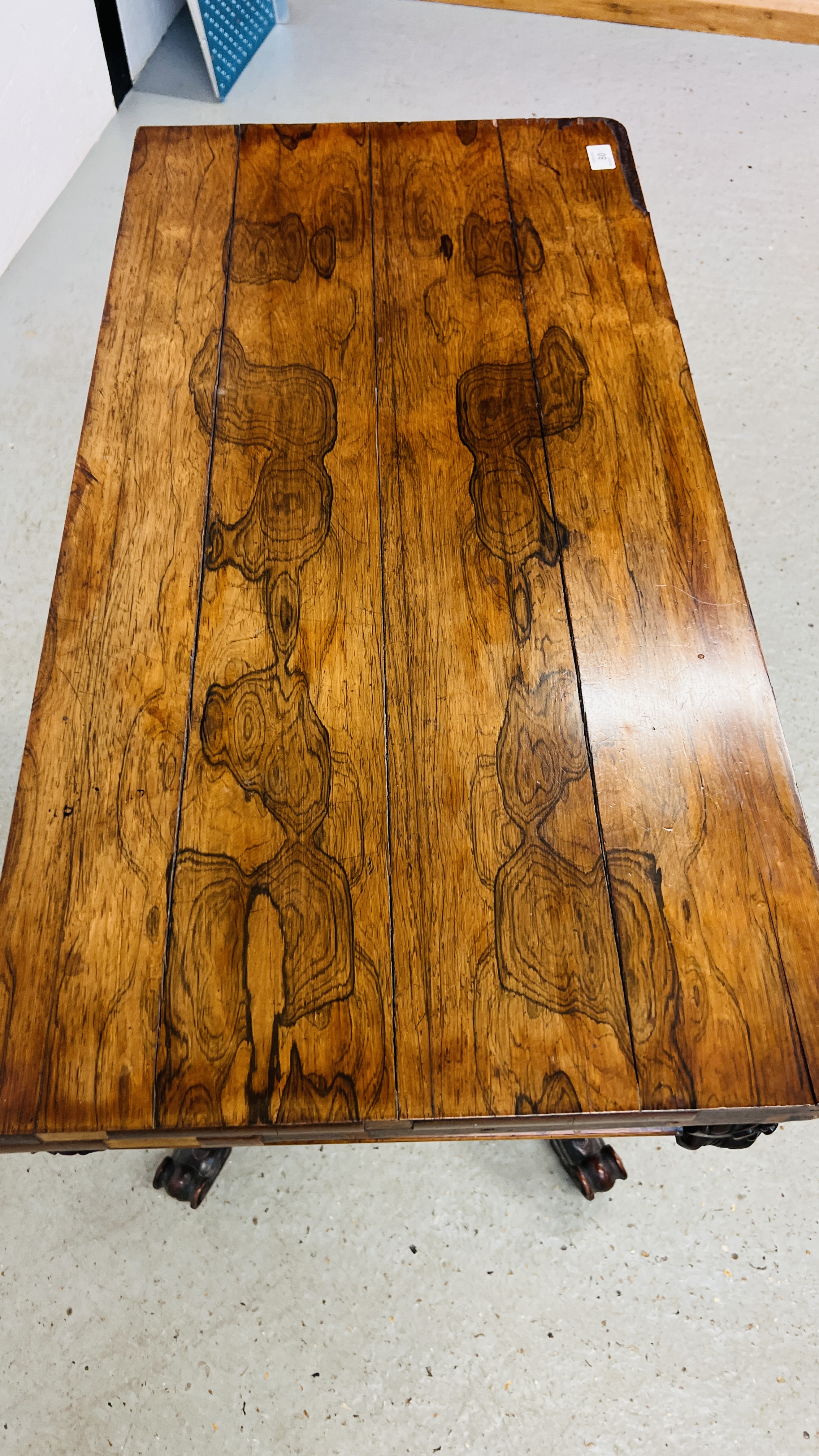 ANTIQUE ROSEWOOD FINISH FOLDING CARD TABLE WITH SCROLLED FEET AND CARVED DETAILING ON SINGLE - Image 12 of 16