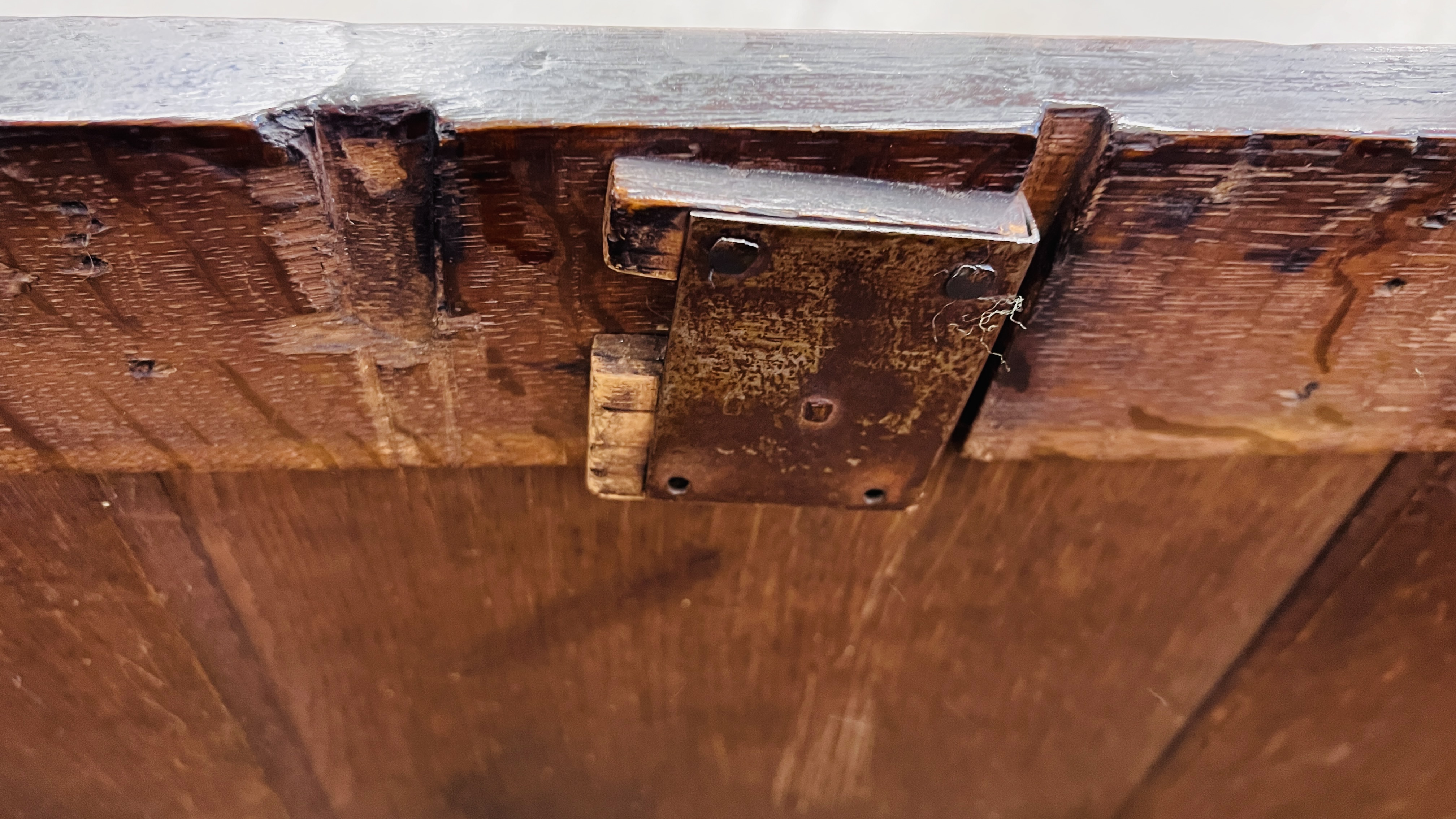 AN EARLY OAK COFFER, THE INTERIOR WITH CANDLE BOX AND TWO SMALL DRAWERS - W 127CM. D 54CM. H 75CM. - Image 14 of 25