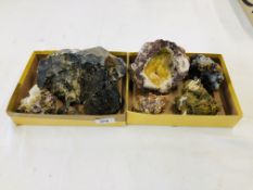 A COLLECTION OF APPROX 8 CRYSTAL AND MINERAL ROCK EXAMPLES TO INCLUDE BARITE, ARAGONITE ETC.