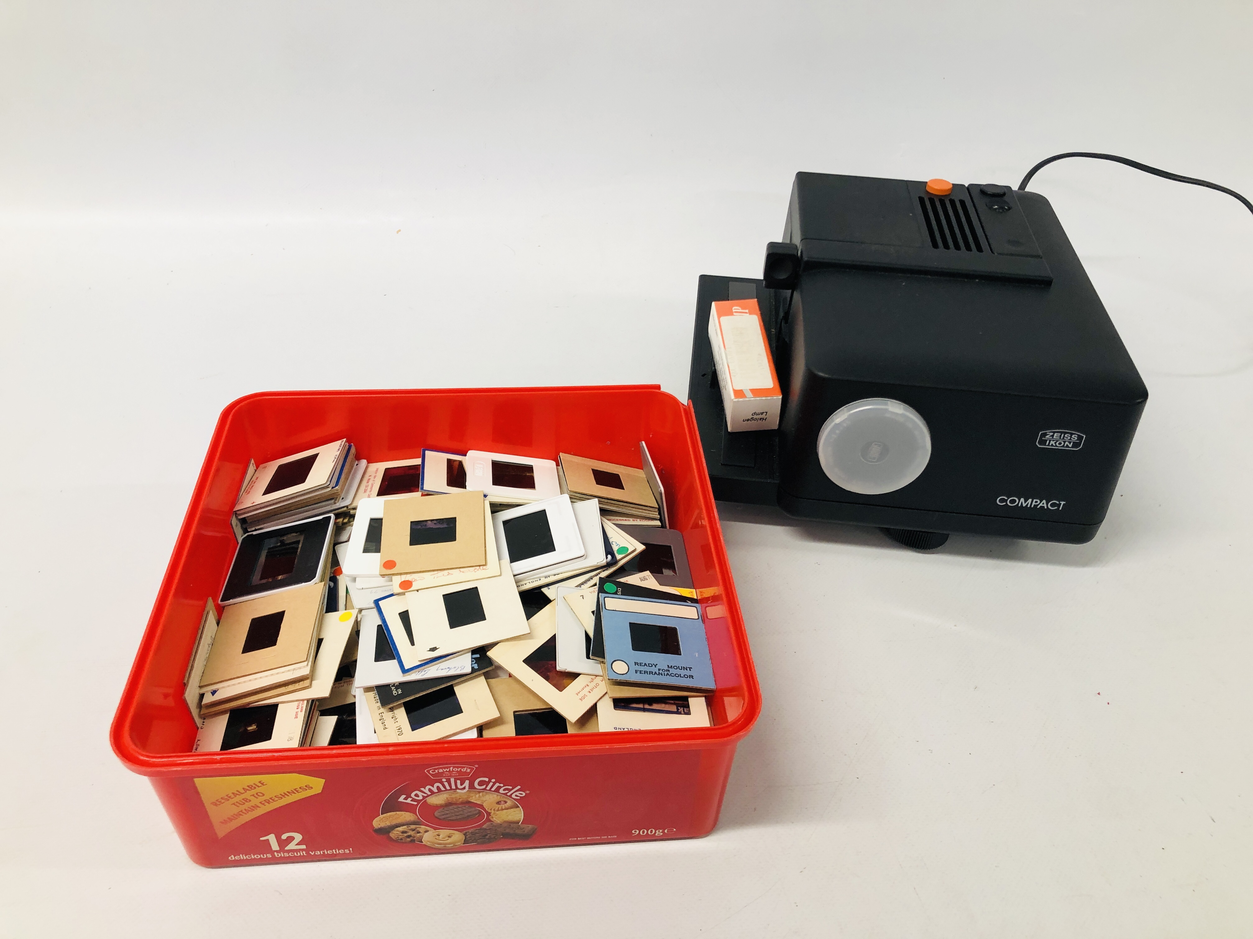 BOX OF MAINLY NORFOLK 35MM COLOUR SLIDES PLUS A SLIDE PROJECTOR - SOLD AS SEEN
