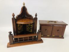 A MAGICIANS DICE BOX AND MAHOGANY CORNER SHELF WITH GILT AND BRANCH DETAIL.