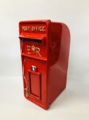 (R) RED ROYAL MAIL POST BOX