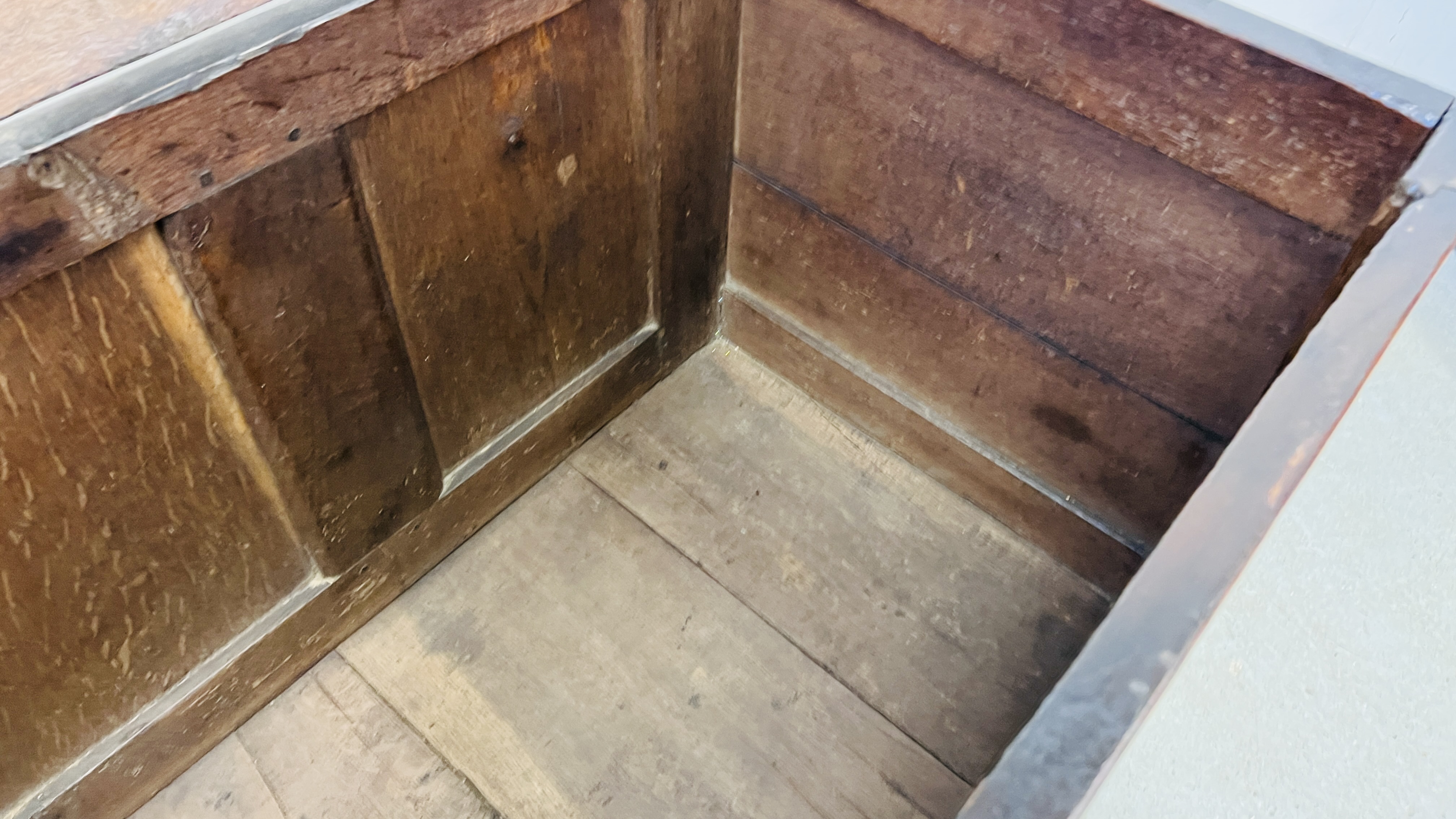 AN EARLY OAK COFFER, THE INTERIOR WITH CANDLE BOX AND TWO SMALL DRAWERS - W 127CM. D 54CM. H 75CM. - Image 12 of 25