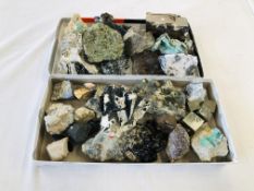 A COLLECTION OF APPROX 35 CRYSTAL AND MINERAL ROCK EXAMPLES TO INCLUDE AMYTHST ETC.