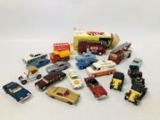 BOX OF VINTAGE DIE-CAST MODEL VEHICLES TO INCLUDE DINKY MERRYWEATHER MARQUIS FIRE TENDER No 285