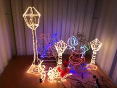 A COLLECTION OF 6 CHRISTMAS LED LIGHT DECORATIONS TO INCLUDE LANTERNS, SANTA AND SACK,