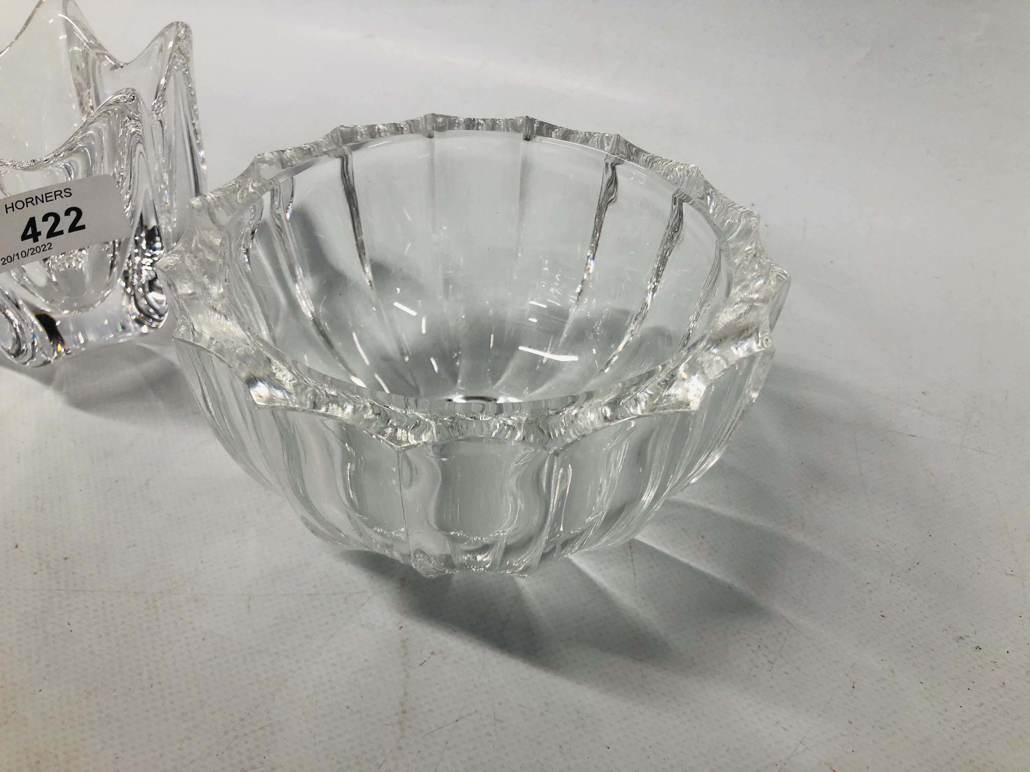 A ORREFORS DAISY VOLTED BOWL ALONG WITH A FURTHER ORREFORS BOWL. - Image 3 of 5