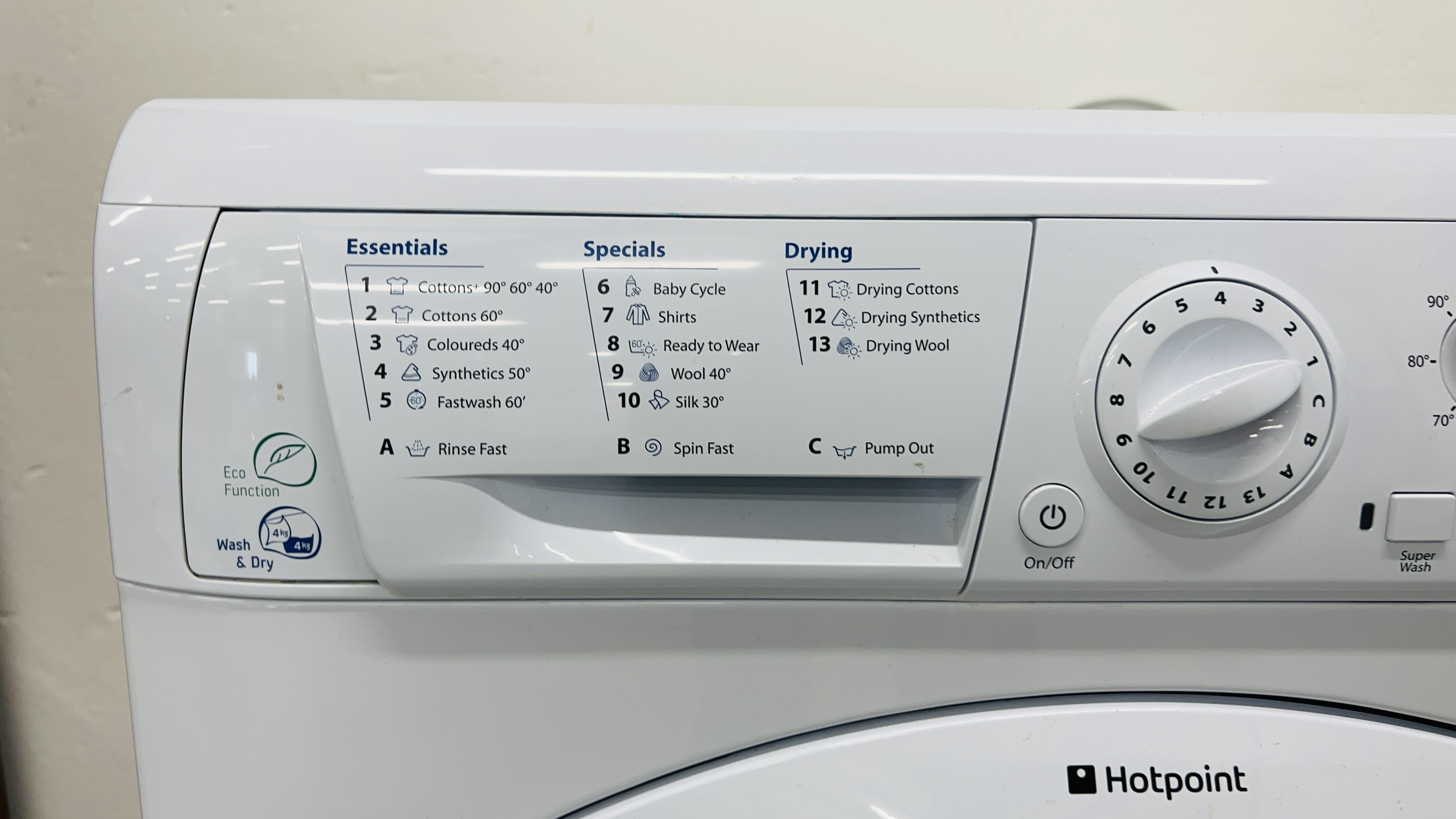 A HOTPOINT AQUARIUS 7KG WASHING MACHINE - SOLD AS SEEN. - Image 3 of 6