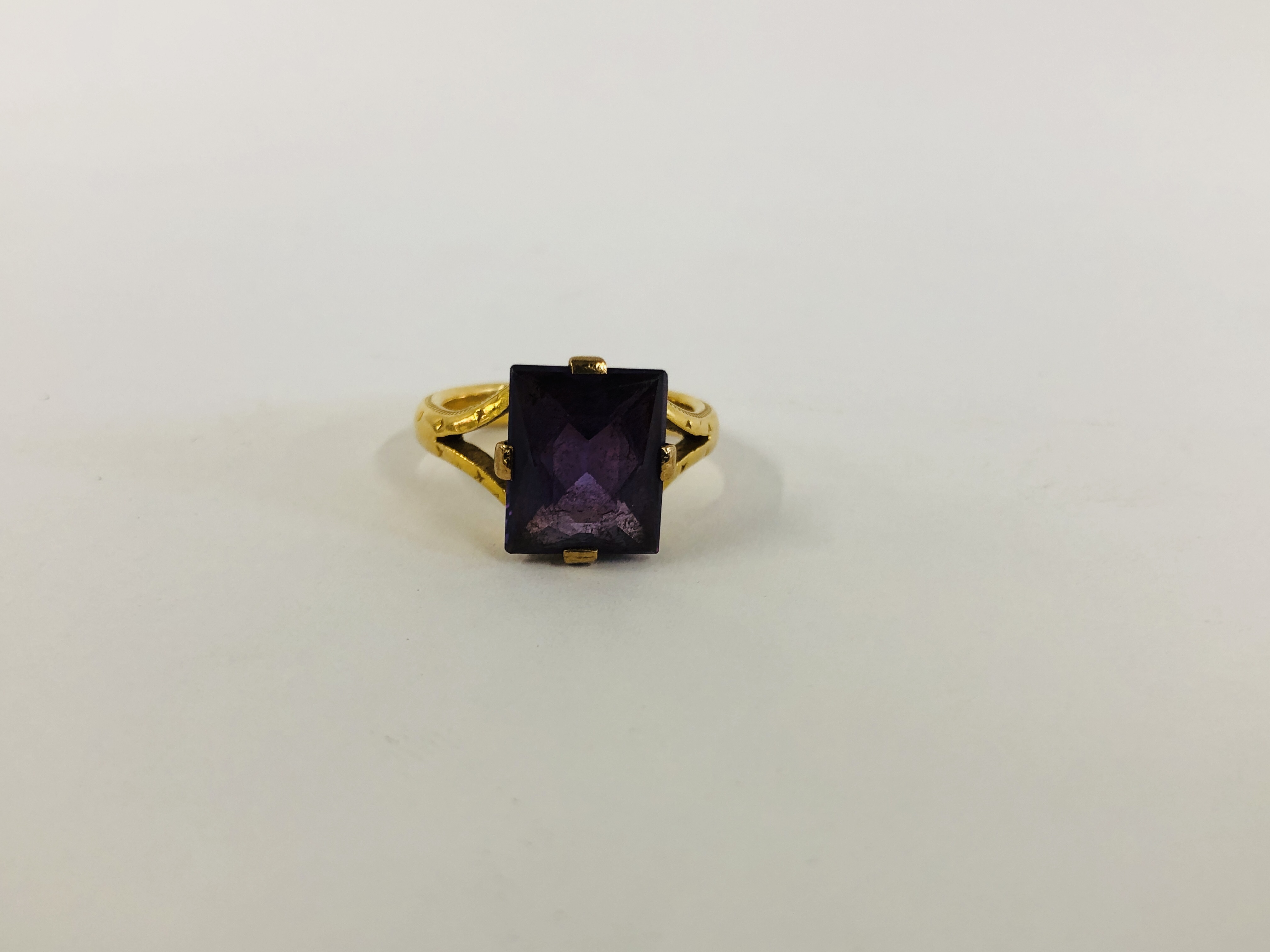 A 22CT. - Image 2 of 8