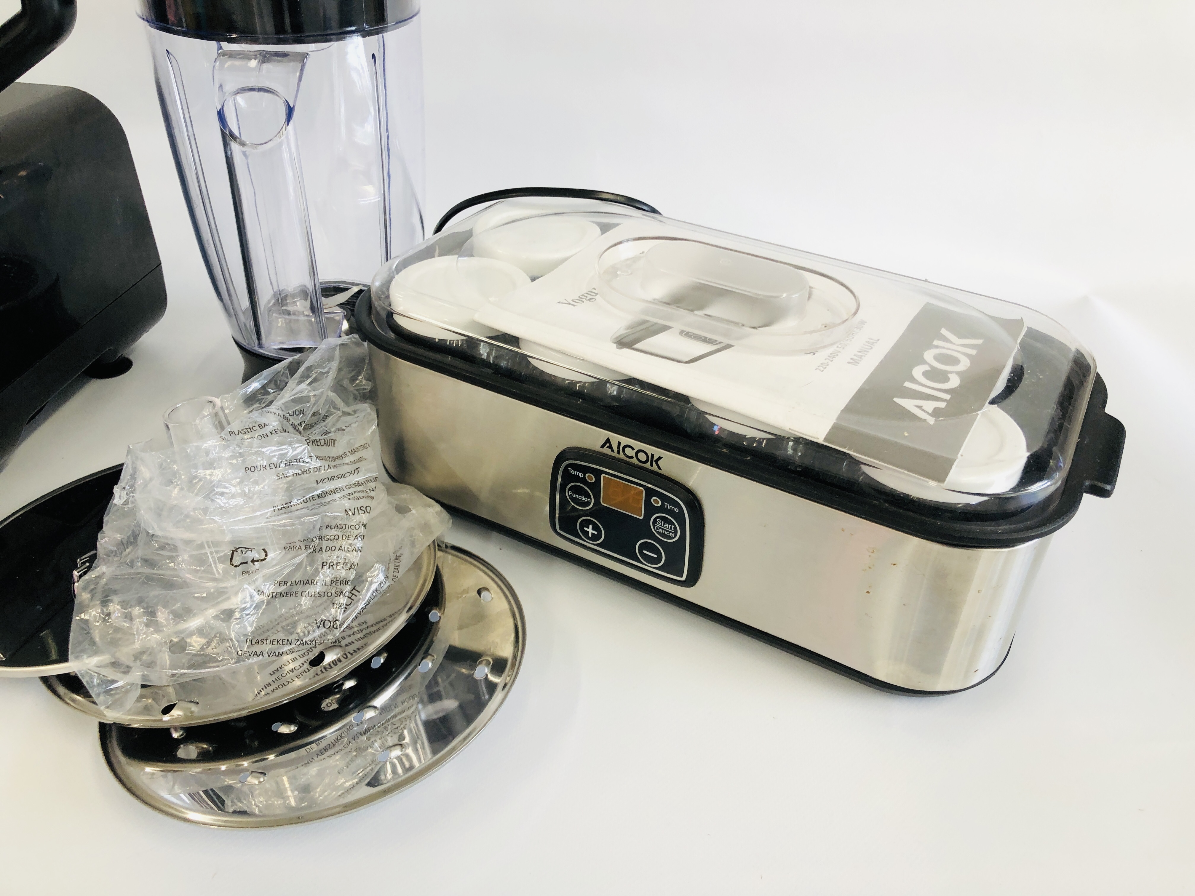 A MORPHY RICHARDS HOT WATER URN ALONG WITH DECEN MULTIFUNCTION FOOD PROCESSOR, - Image 5 of 7