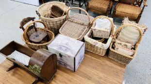 COLLECTION OF ASSORTED WICKER BASKETS TO INCLUDE A PICNIC BASKET, CUSHIONS, ETC.