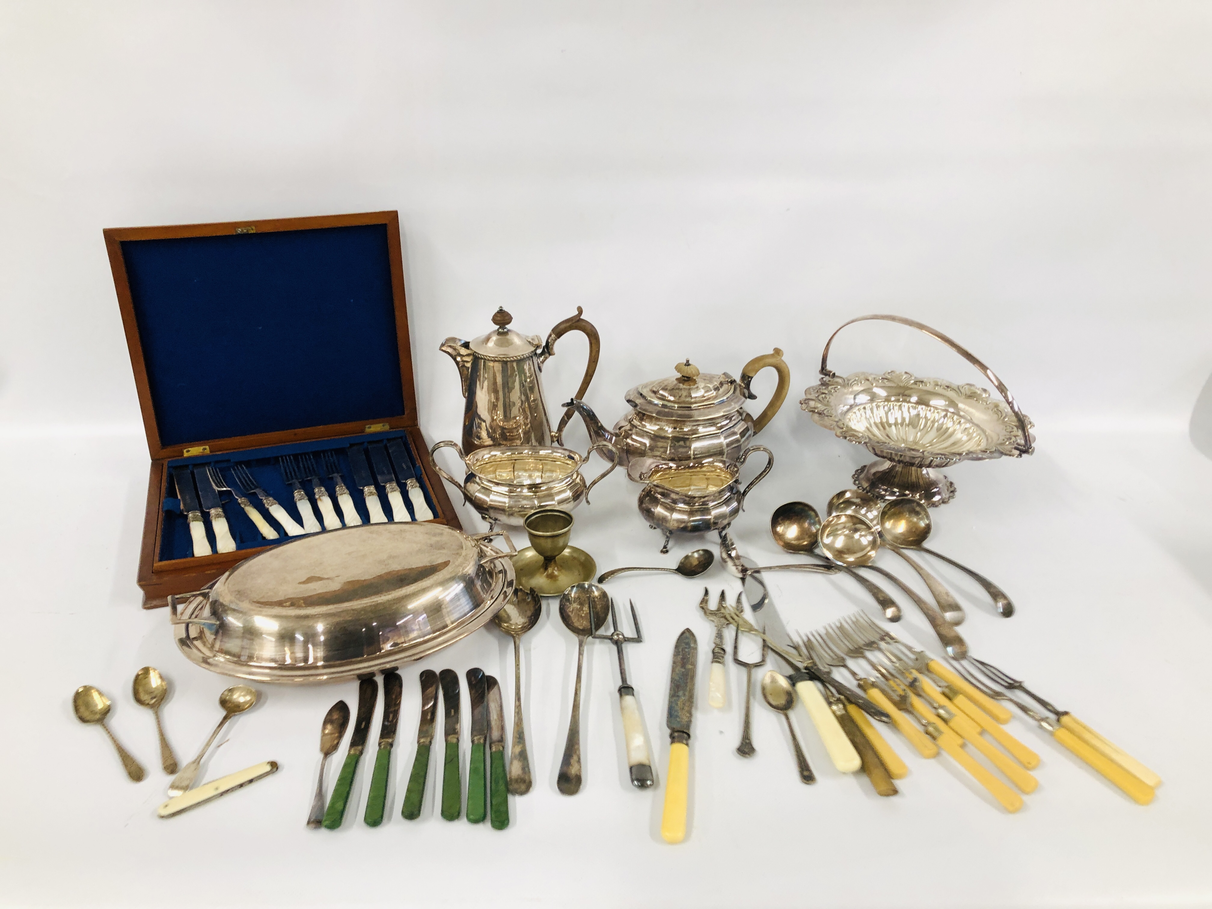 BOX OF ASSORTED VINTAGE SILVER PLATED WARE TO INCLUDE TREEN, THREE PIECE TEA SET + COFFEE POT,