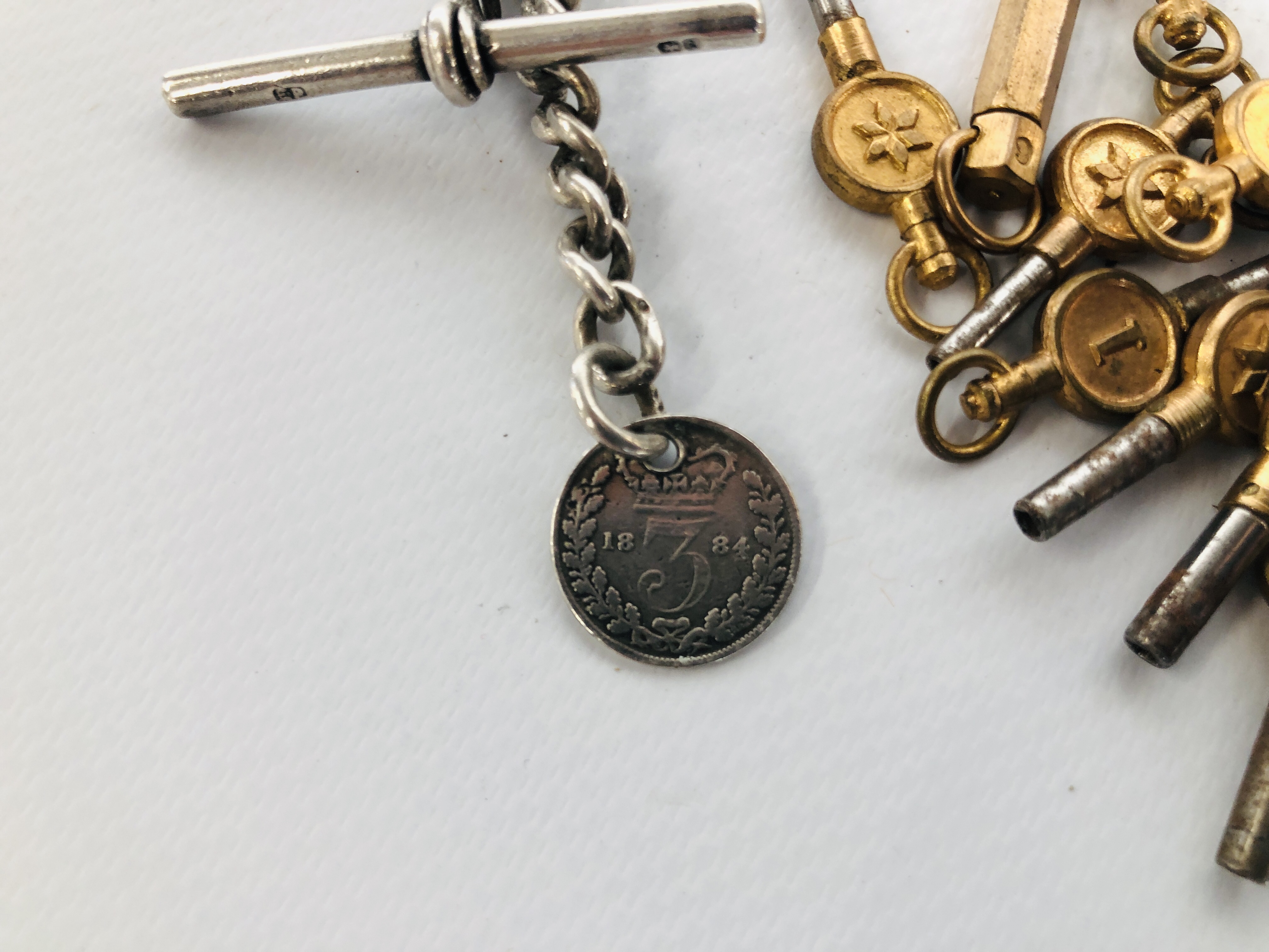 A GENTLEMAN'S SILVER CASED POCKET WATCH, A SILVER WATCH CHAIN, - Image 3 of 10