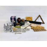 BOX OF ASSORTED COLLECTIBLES TO INCLUDE NOVELTY PIG CORKSCREW, CHROME FINISH CONDIMENTS,