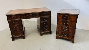 A REPRODUCTION TWIN PEDESTAL HOME OFFICE DESK WITH TAN LEATHERETTE TOOLED TOP WIDTH 122CM.