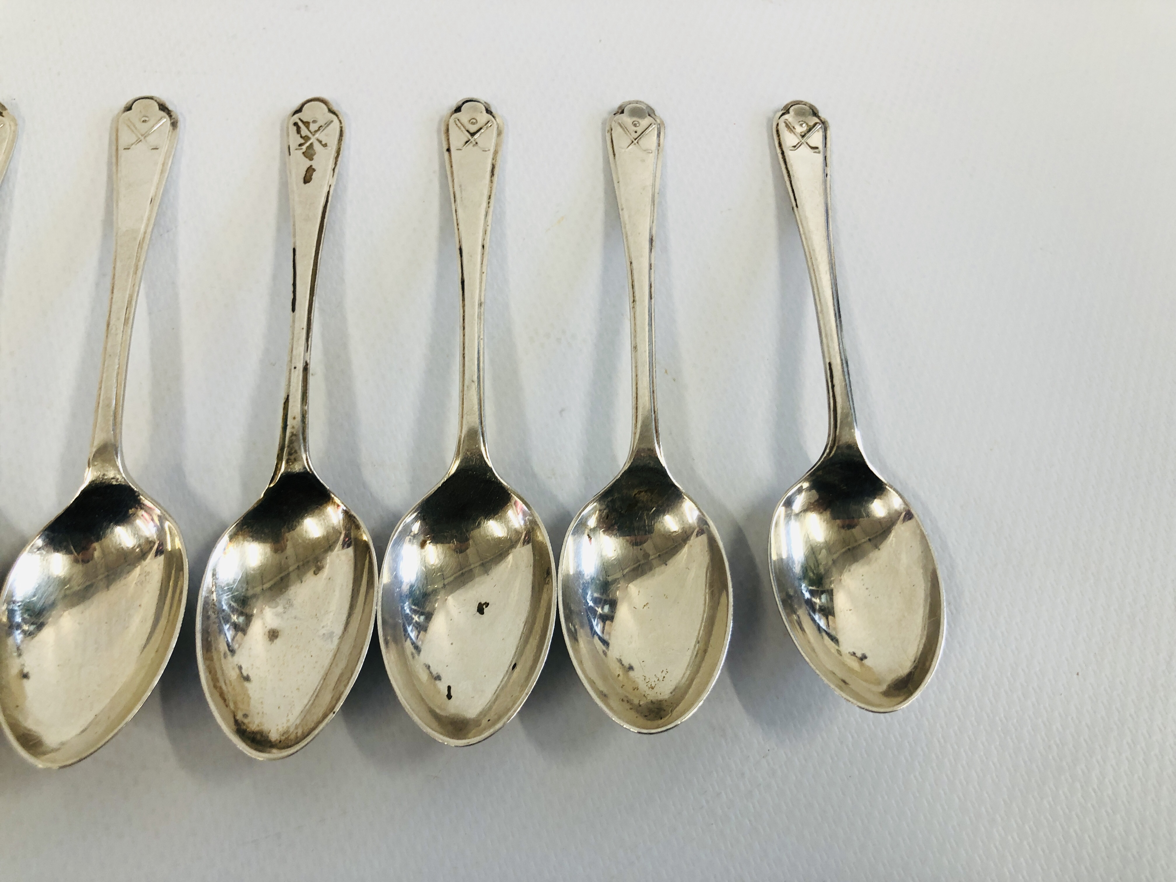 13 X SILVER EGG SPOONS WITH GOLF CLUB DETAIL SHEFFIELD ASSAY, - Image 4 of 10