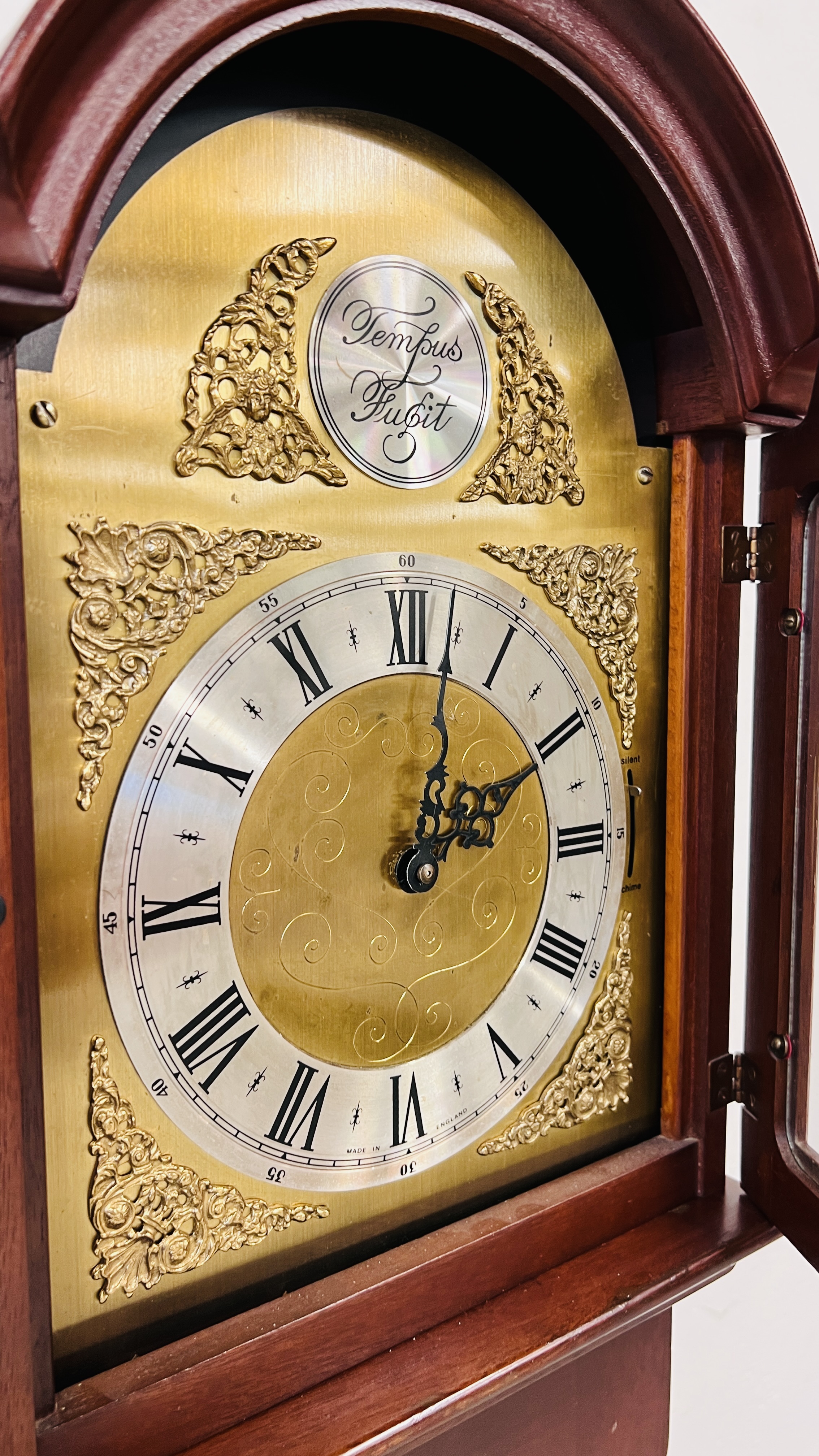 A REPRODUCTION MAHOGANY CASED GRANDMOTHER CLOCK THE DIAL MARKED TEMPESTFUGIT HEIGHT 162CM. - Image 8 of 10