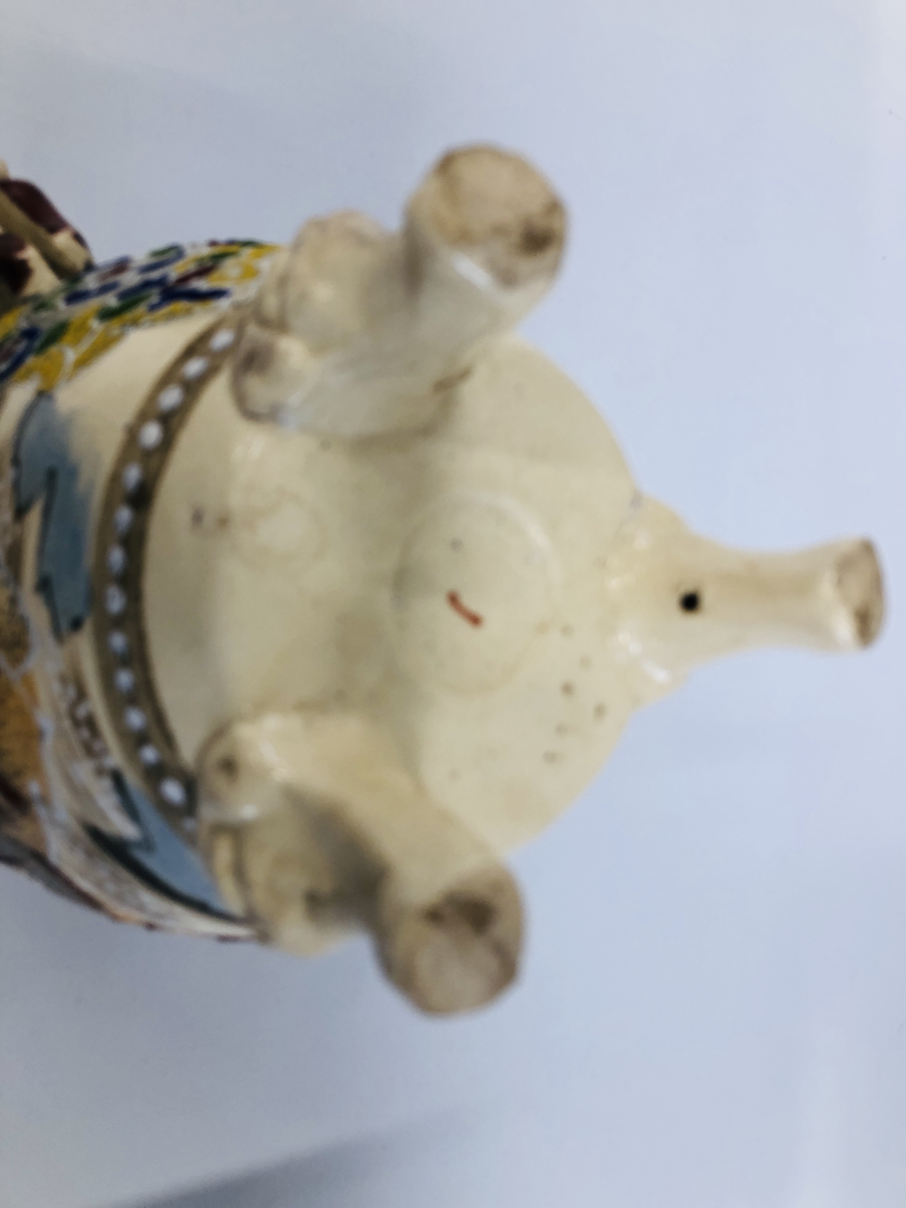 CHINESE STONEWARE URN SUPPORTED BY THREE FOO DOG FEET AND FOO DOG DETAILING A/F - Image 13 of 13