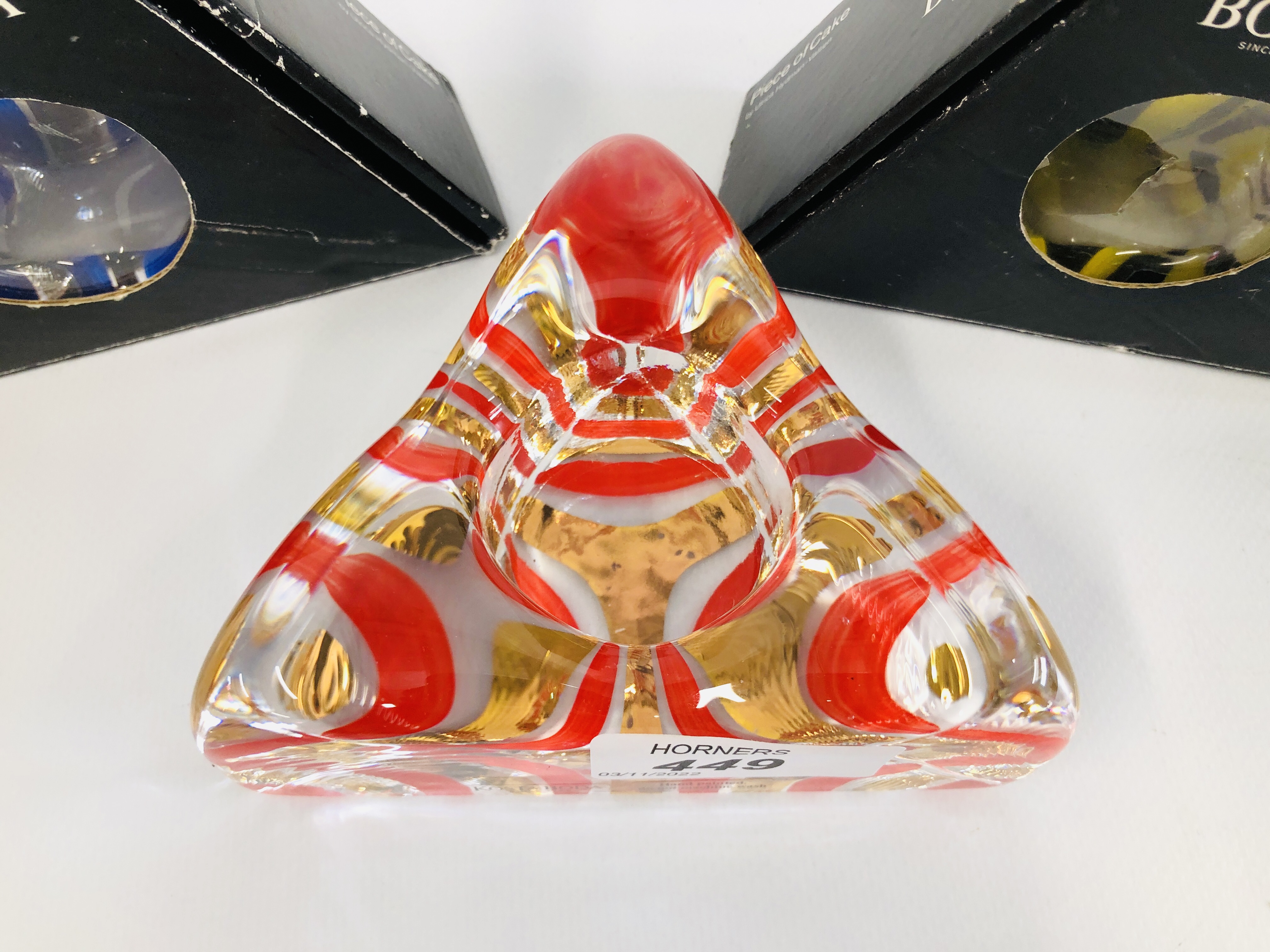 THREE KOSTA BODA "PIECE OF CAKE" TEA LIGHT HOLDERS BY ULRICA VALLIEN (2 BOXED) - Image 2 of 3