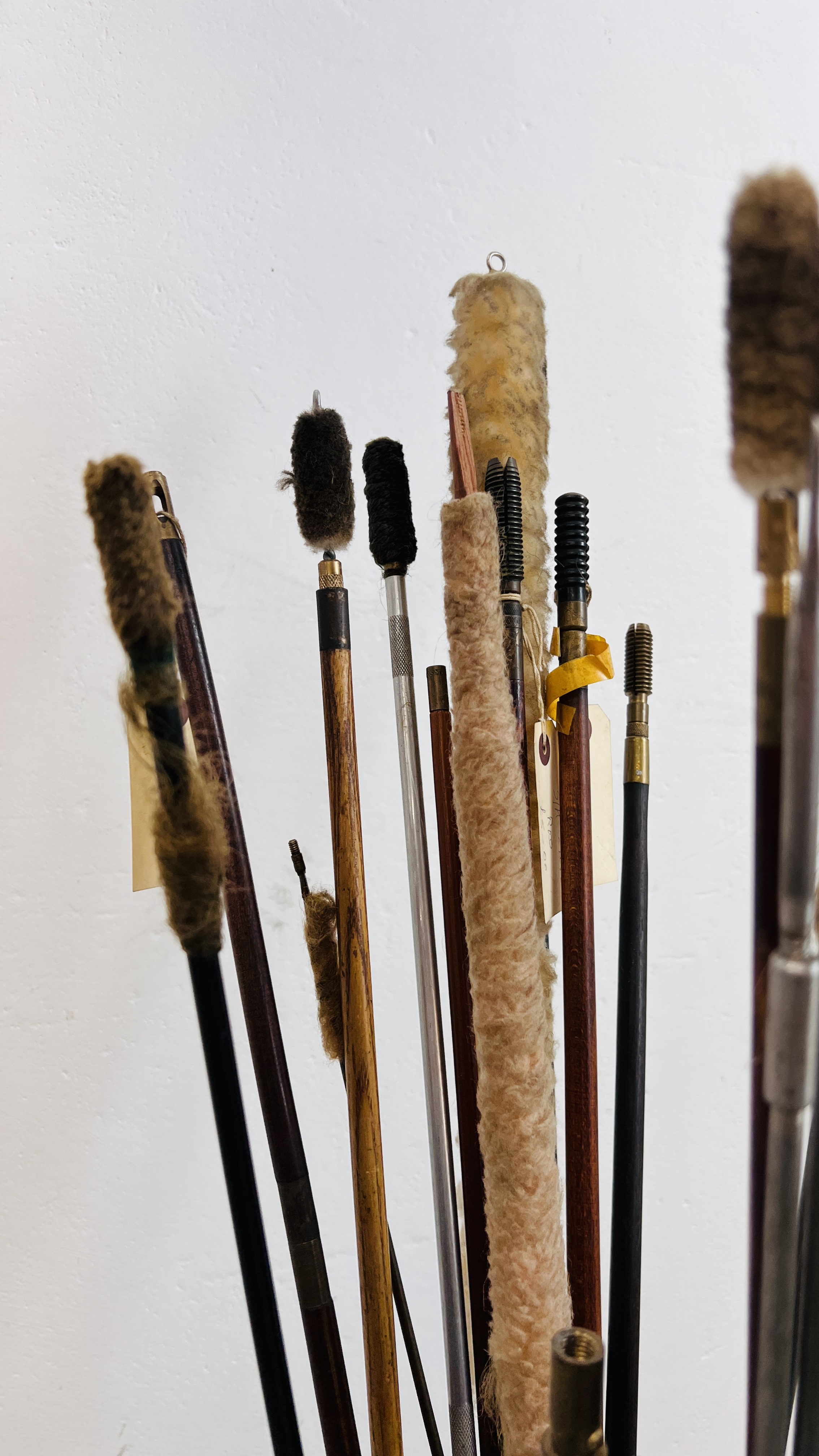 AN ARTS AND CRAFTS STYLE STAND CONTAINING A QUANTITY OF ASSORTED CLEANING RODS, - Image 4 of 10