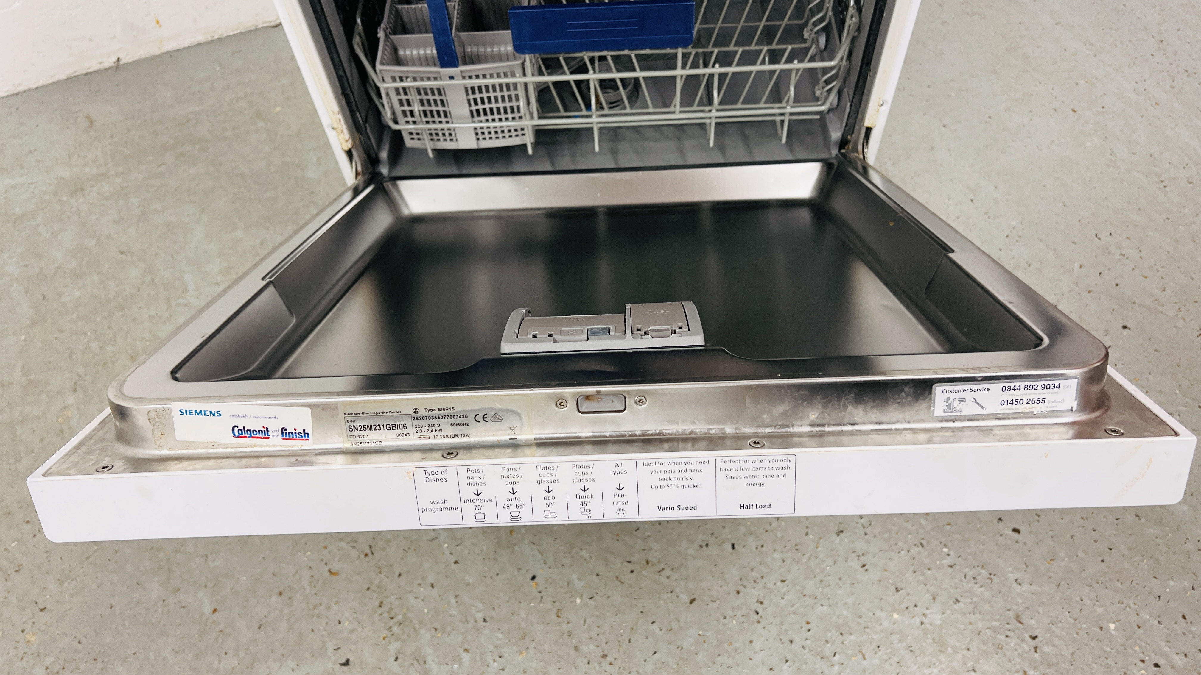SIEMENS iQ100 DISHWASHER - SOLD AS SEEN - Image 8 of 8