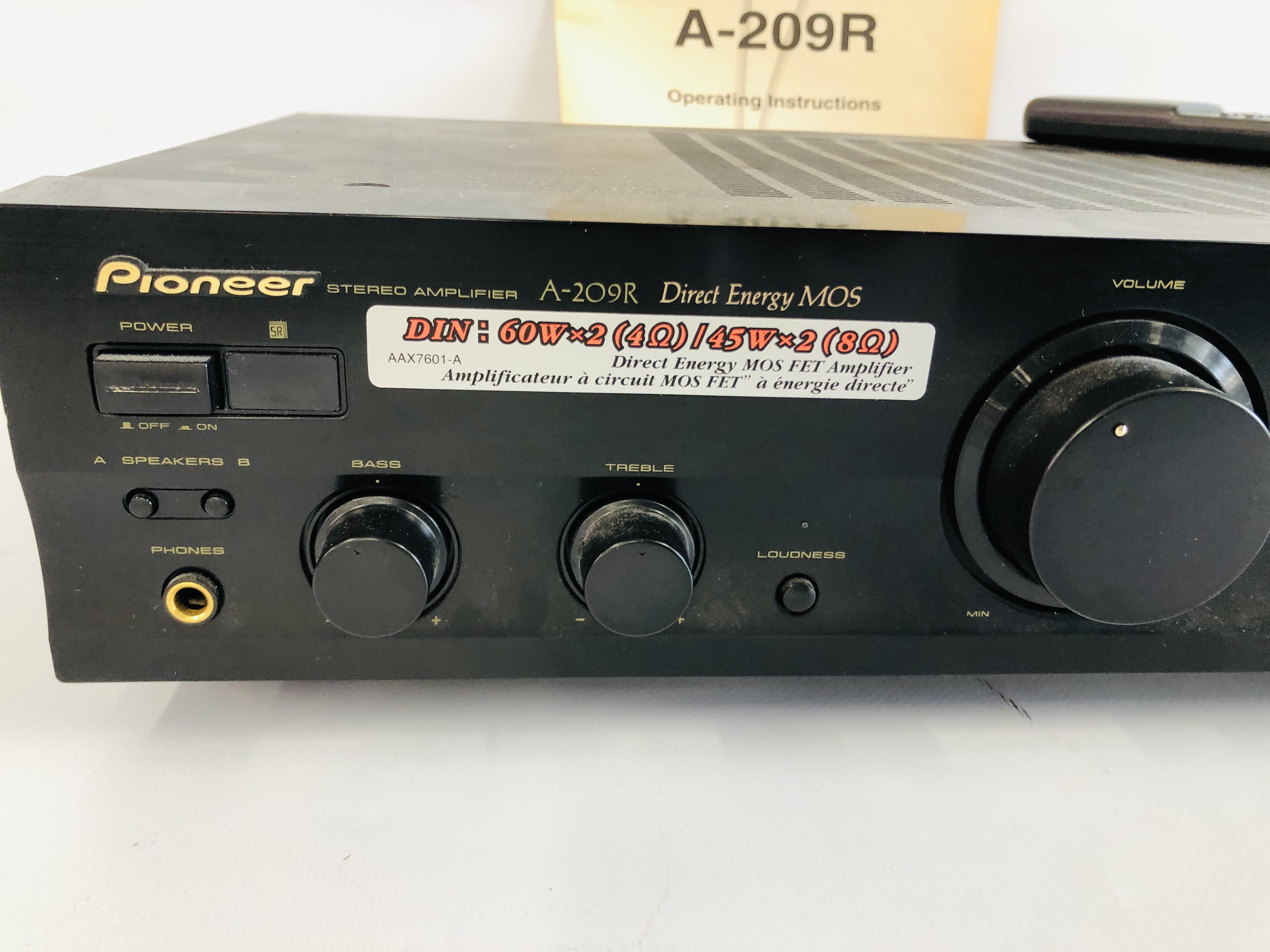 PIONEER STEREO AMP MODEL A-209R WITH OPERATING INSTRUCTIONS - SOLD AS SEEN - Image 2 of 5