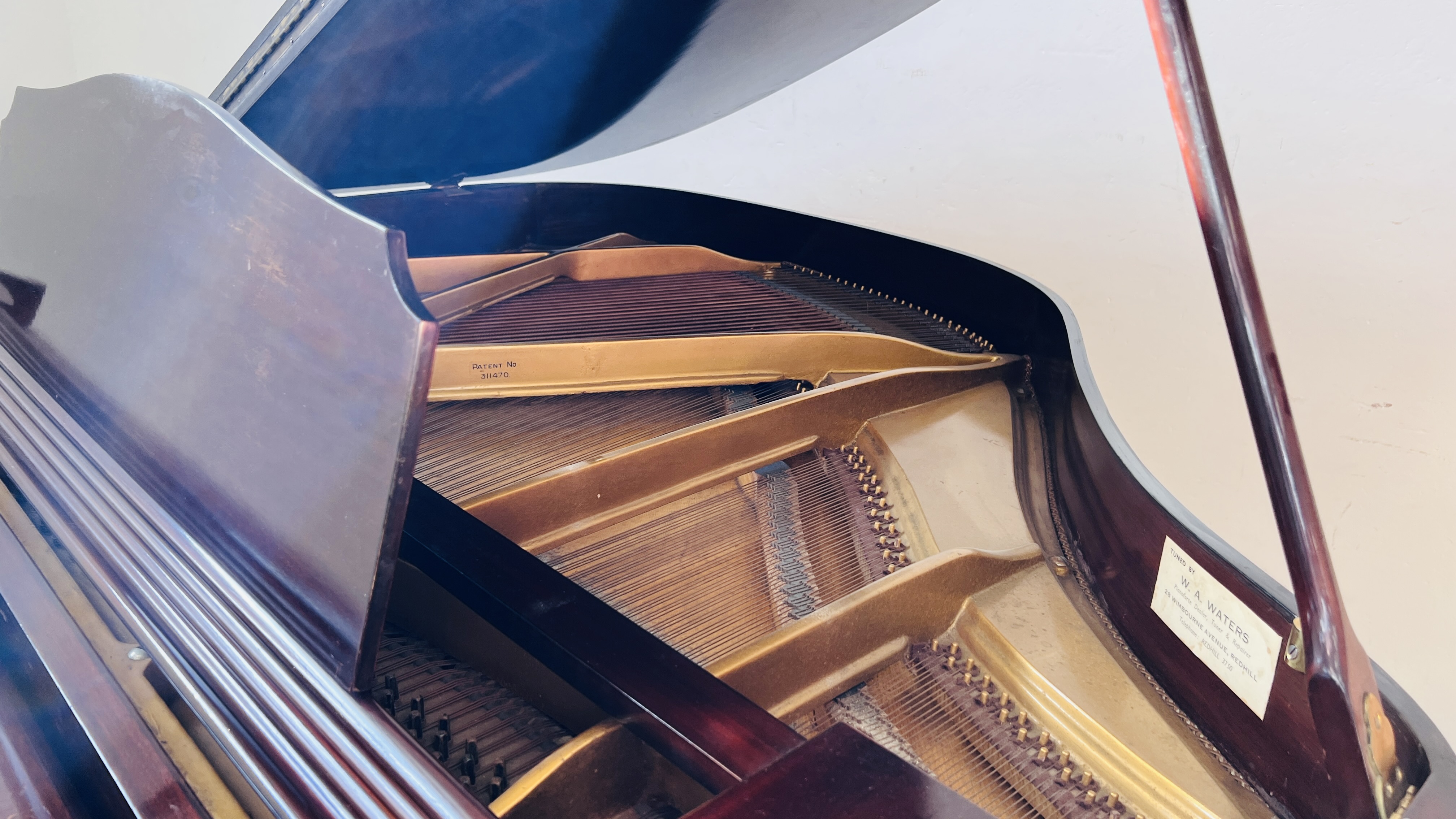 A REVAL BABY GRAND PIANO. - Image 5 of 20