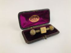A VICTORIAN YELLOW METAL DIAMOND SET MOURNING BROOCH PRESENTED IN VINTAGE GN & C.