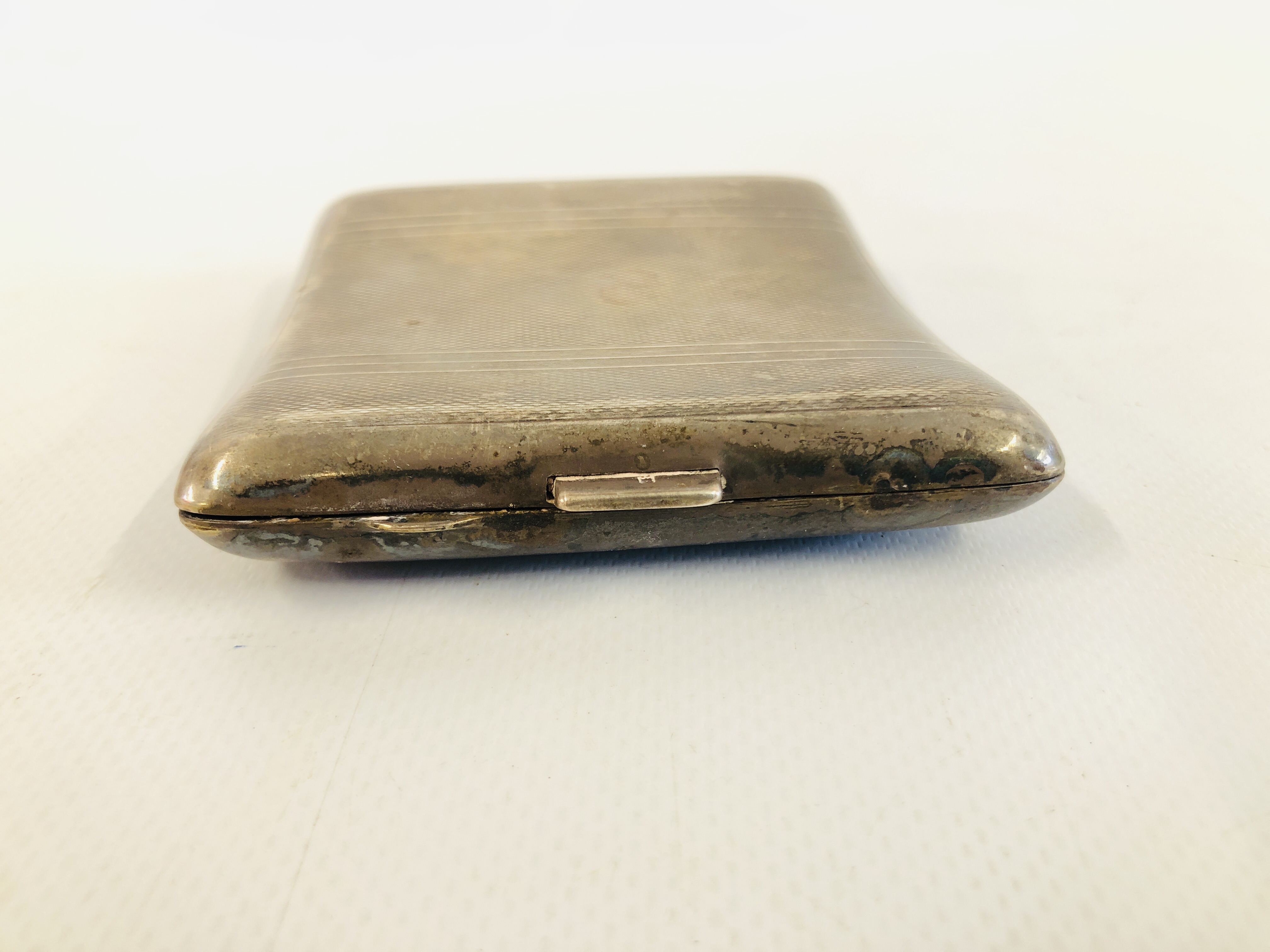 A SILVER CIGARETTE CASE, - Image 6 of 10