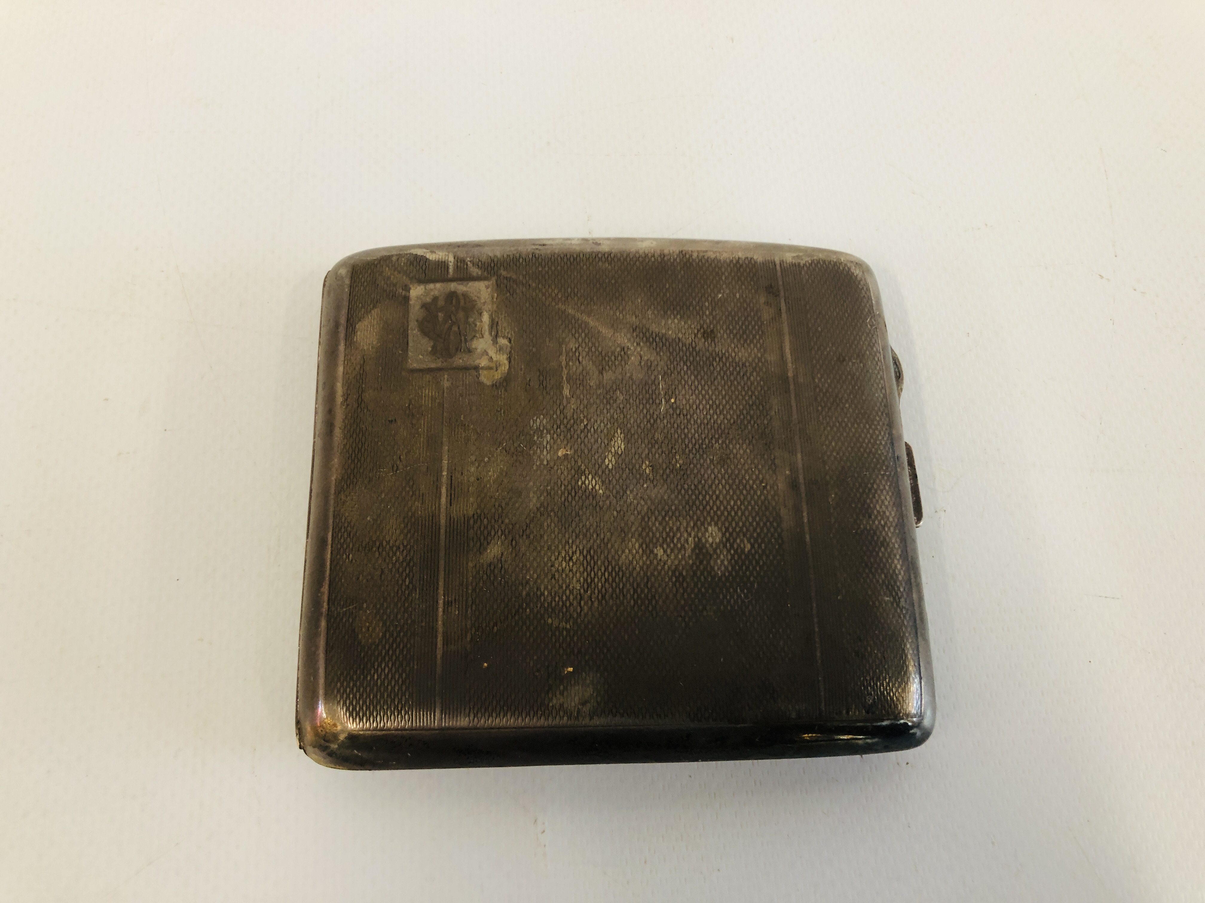 A SILVER CIGARETTE CASE, - Image 2 of 10