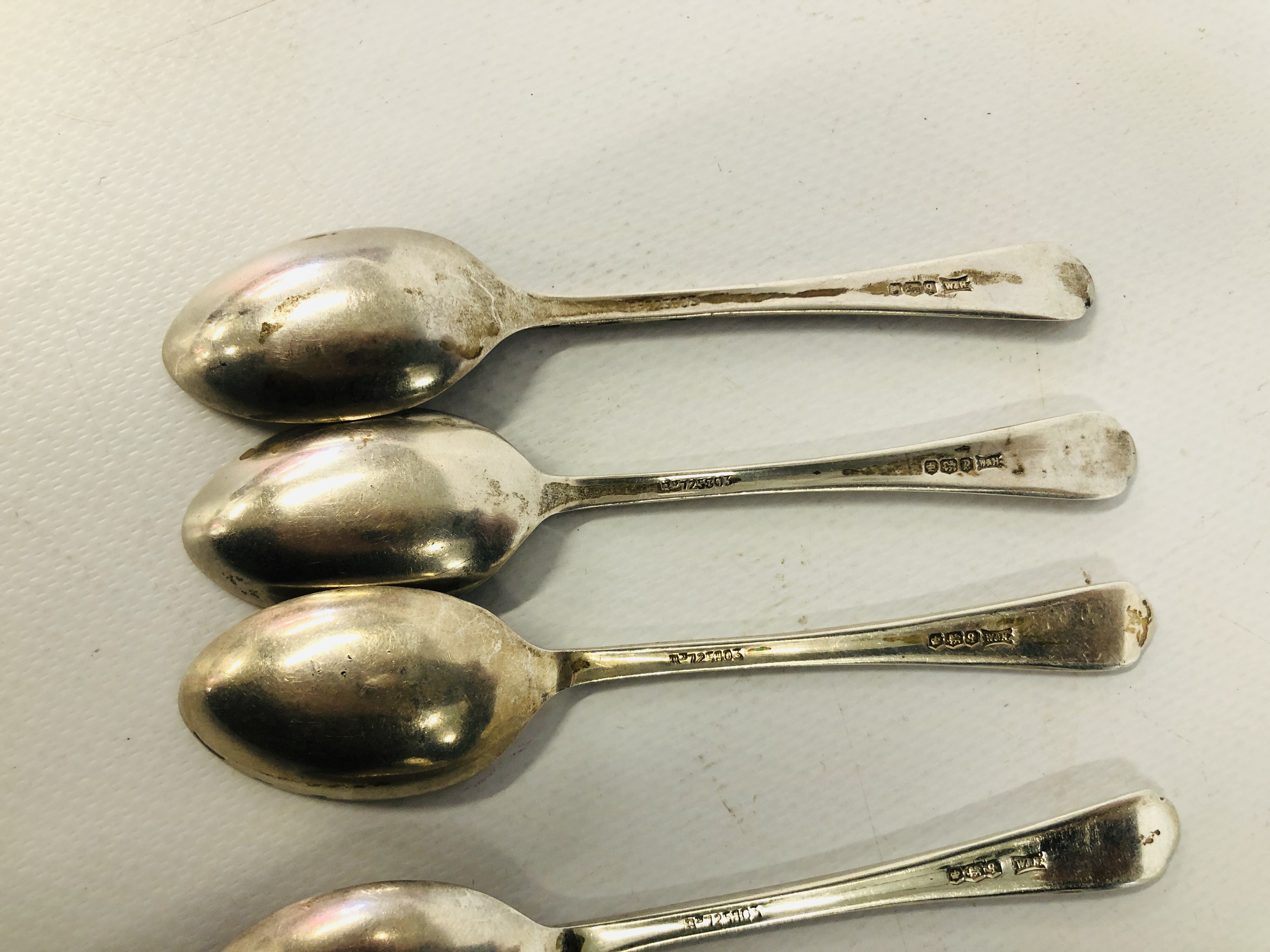 13 X SILVER EGG SPOONS WITH GOLF CLUB DETAIL SHEFFIELD ASSAY, - Image 5 of 10