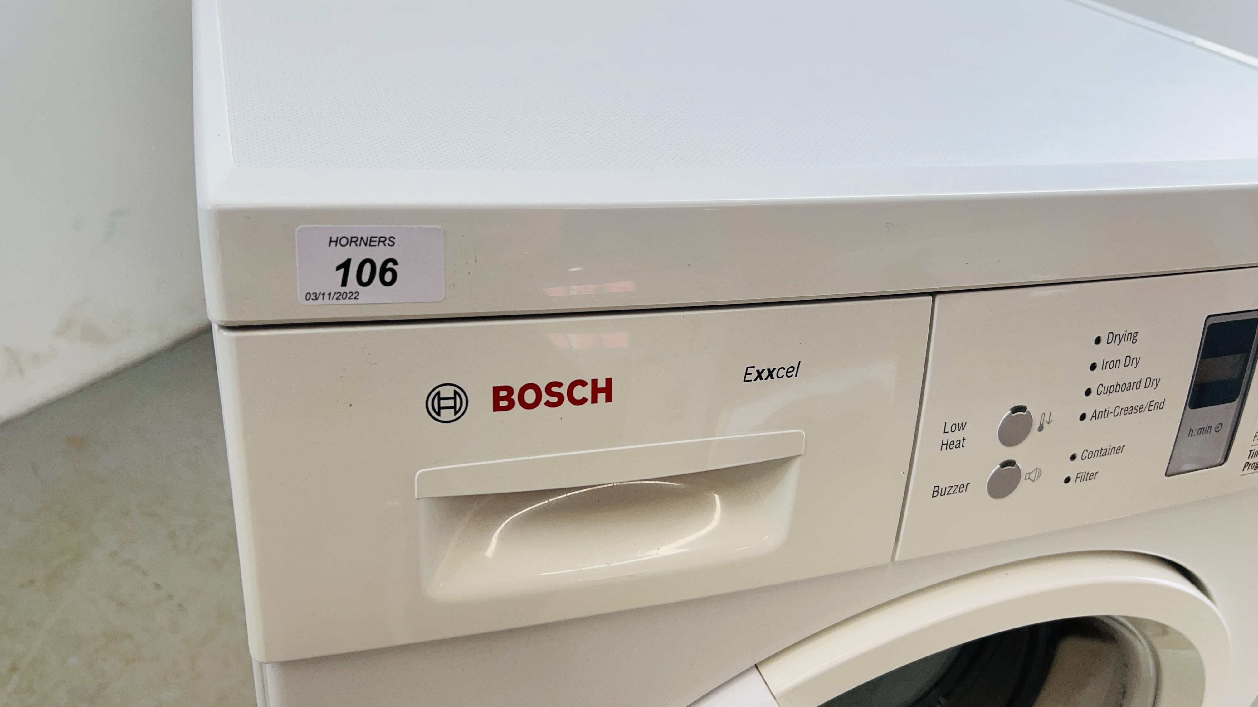 BOSCH EXXCEL CONDENSER TUMBLE DRYER - SOLD AS SEEN - Image 2 of 8