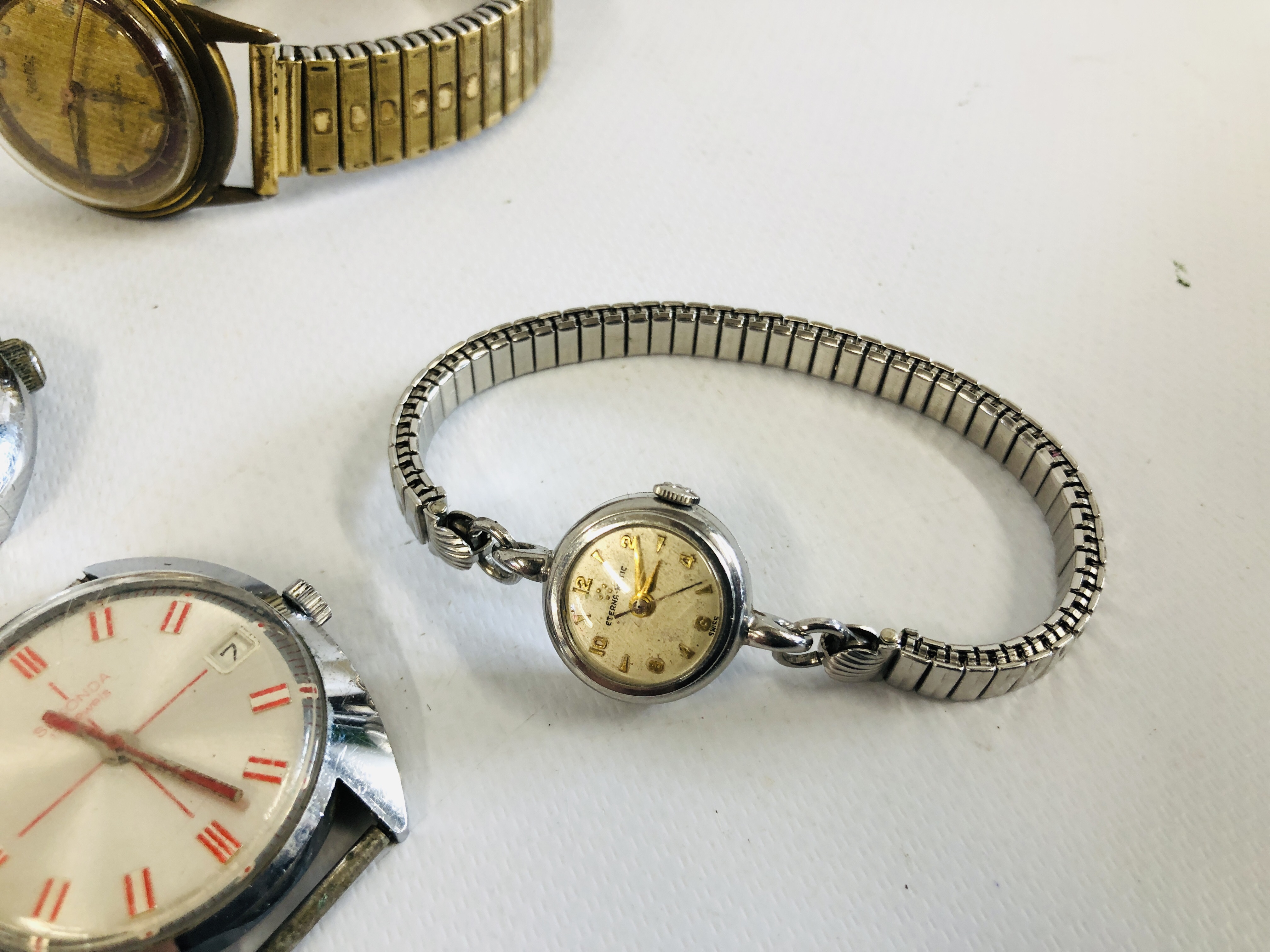BOX OF ASSORTED VINTAGE WATCHES TO INCLUDE ACCURIST, ORIOSA, ETC. - Image 3 of 9