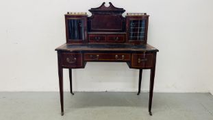 AN EDWARDIAN MAHOGANY AND INLAID WRITING DESK,