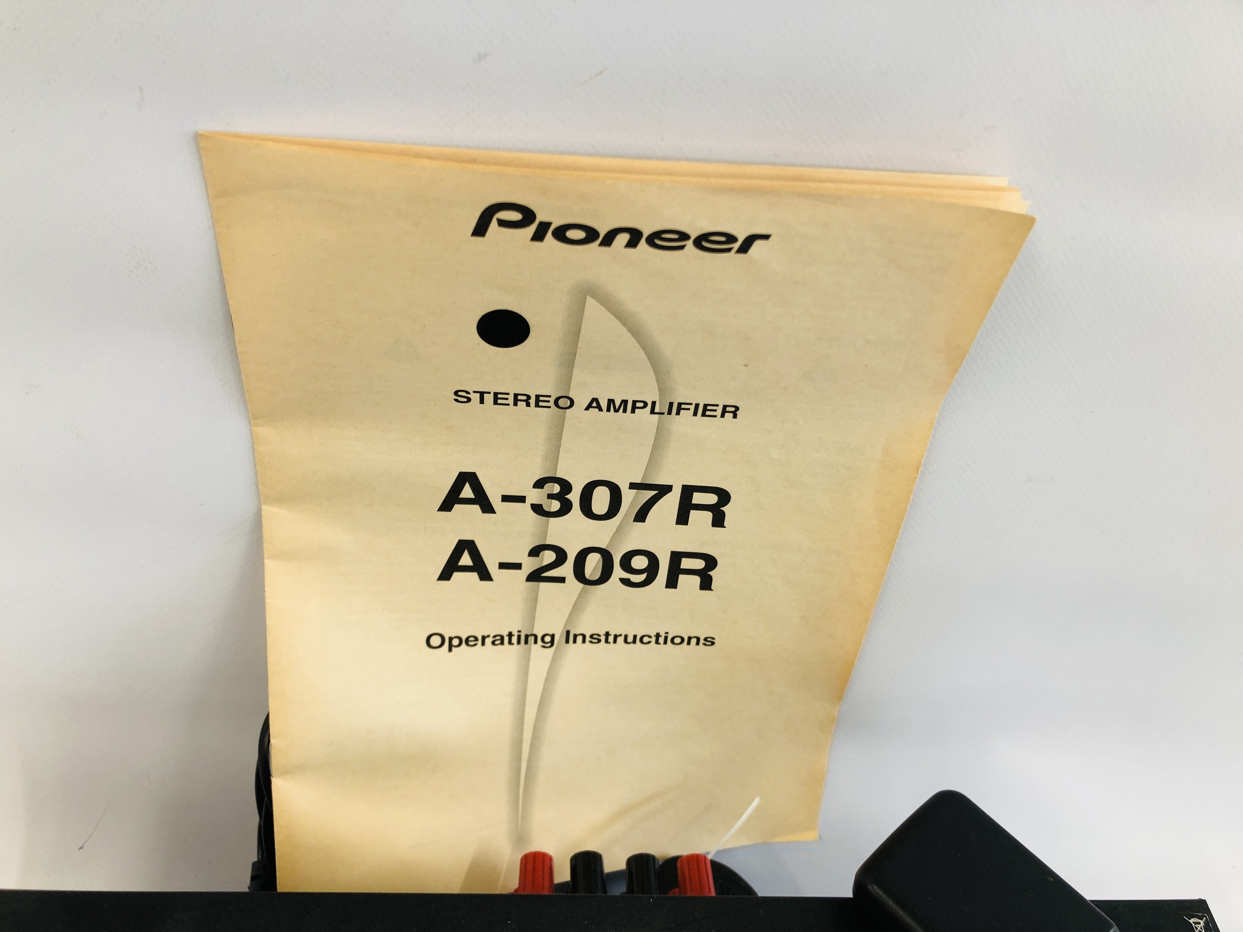 PIONEER STEREO AMP MODEL A-209R WITH OPERATING INSTRUCTIONS - SOLD AS SEEN - Image 4 of 5